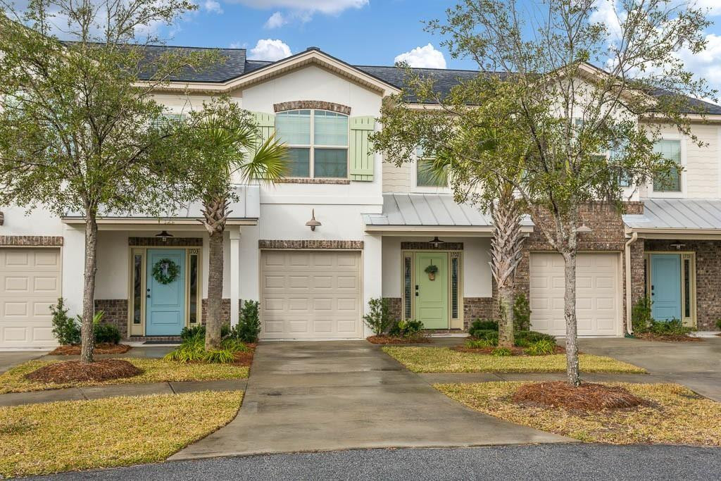 1702 Mariners Circle — photo