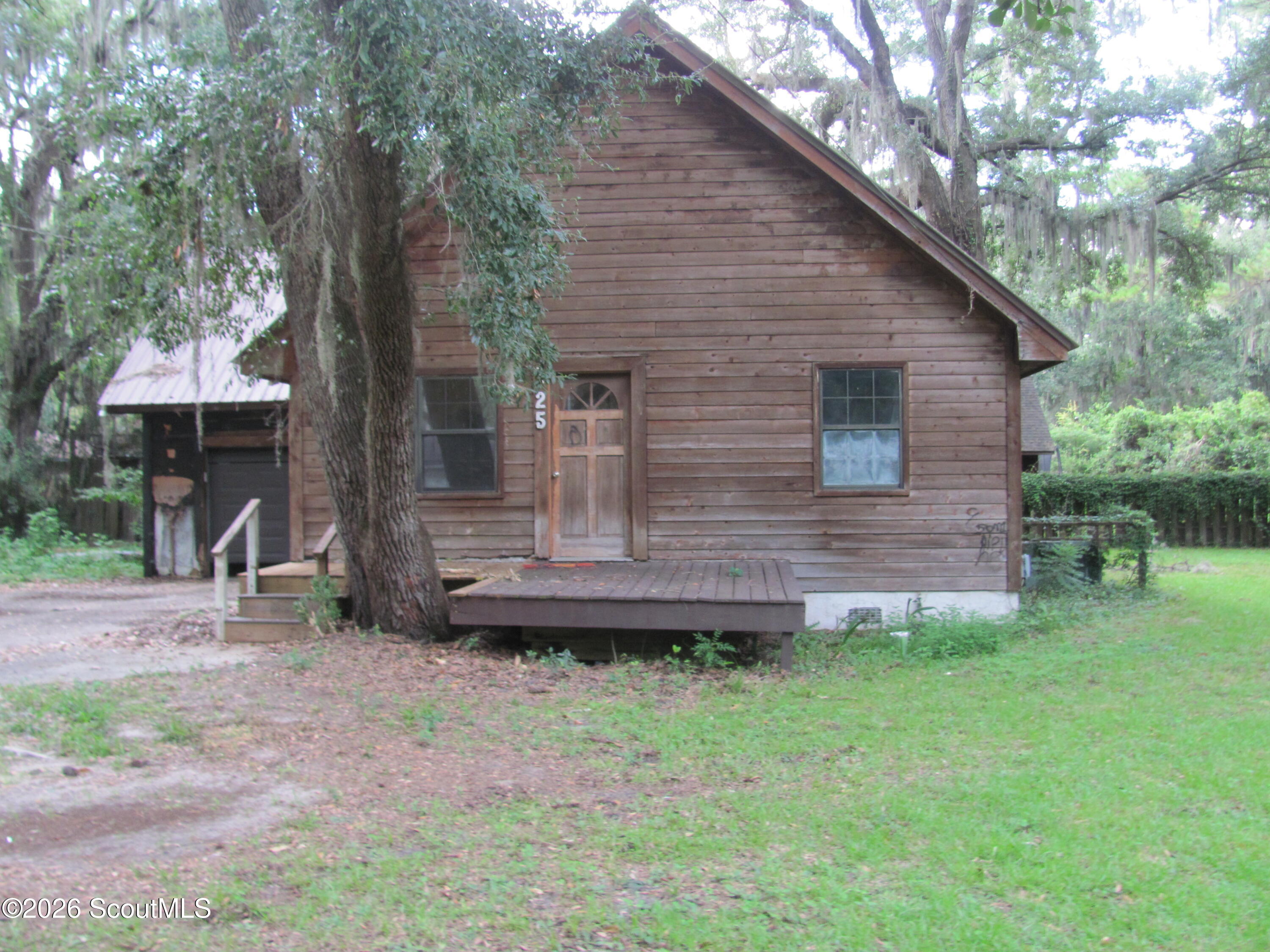 125 N End Drive — photo
