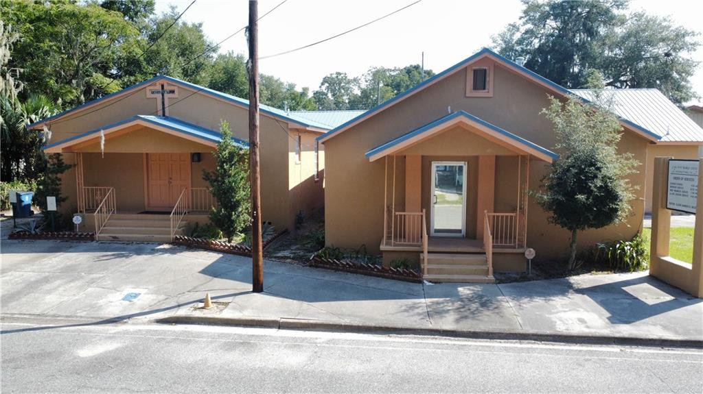 1010 Amherst Street — photo