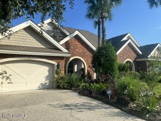 11 Gray Wolf Drive — photo