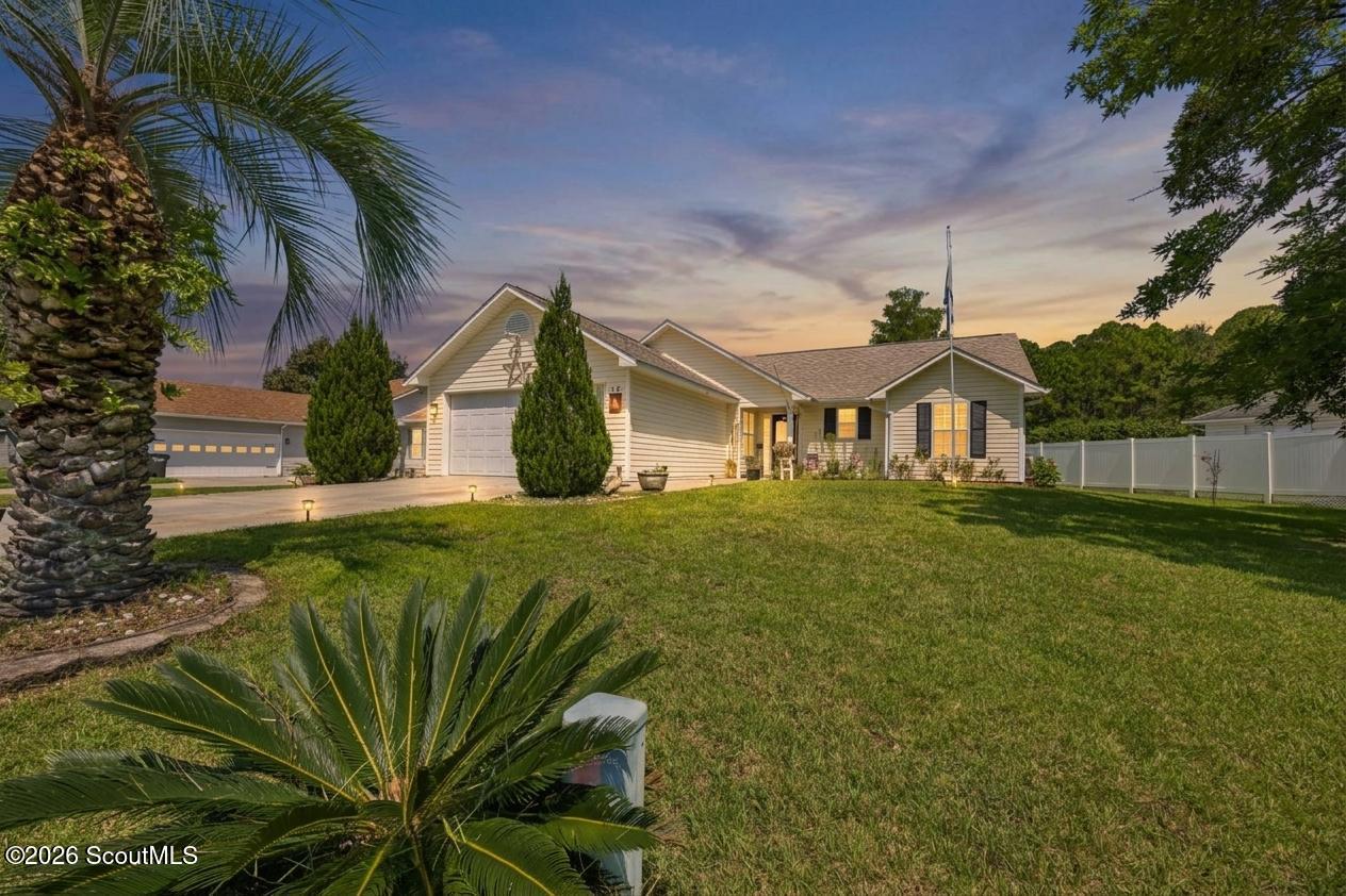 20 Lakefront Drive — photo