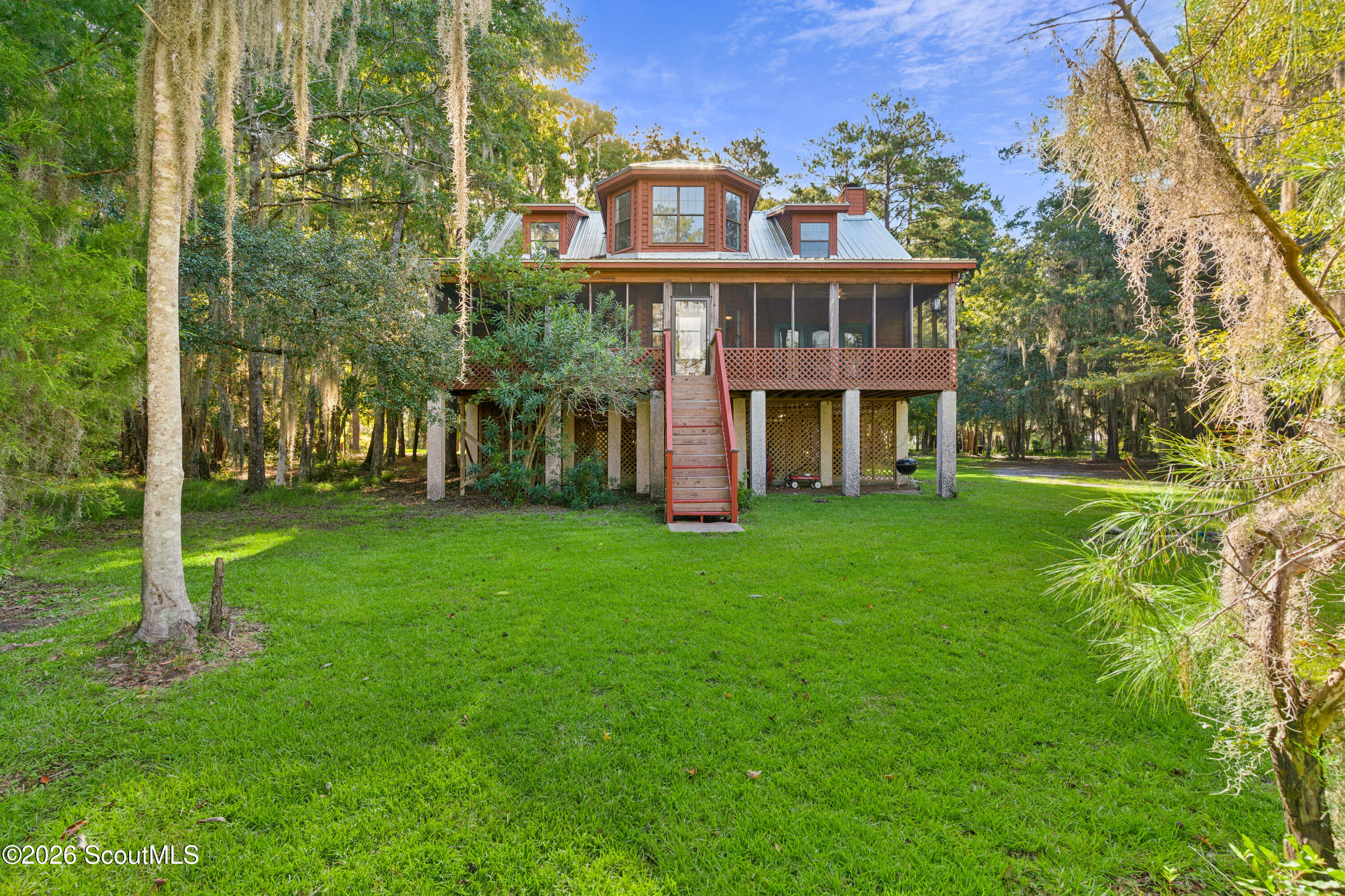 1525 W Black Island Road — photo
