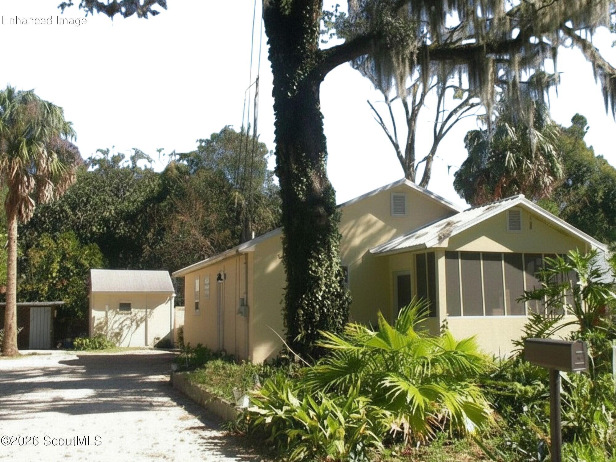 718 Wolfe Street — photo