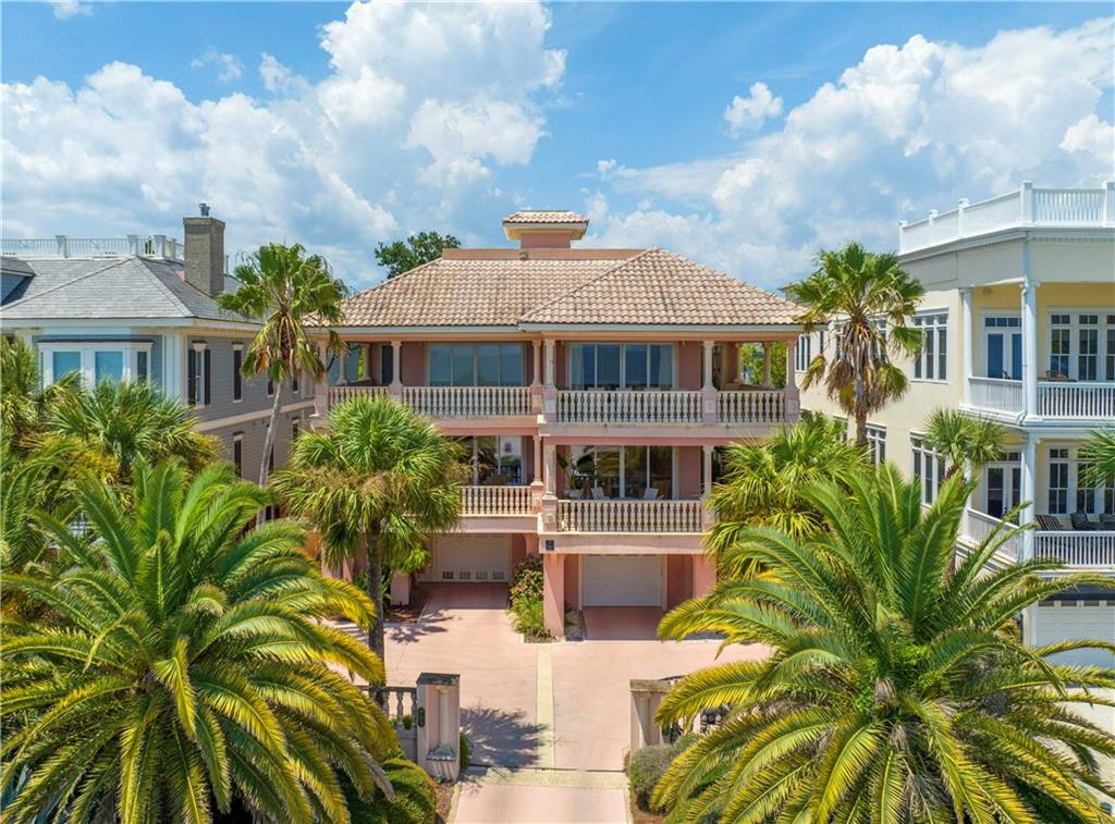 907 Beachview Drive — photo