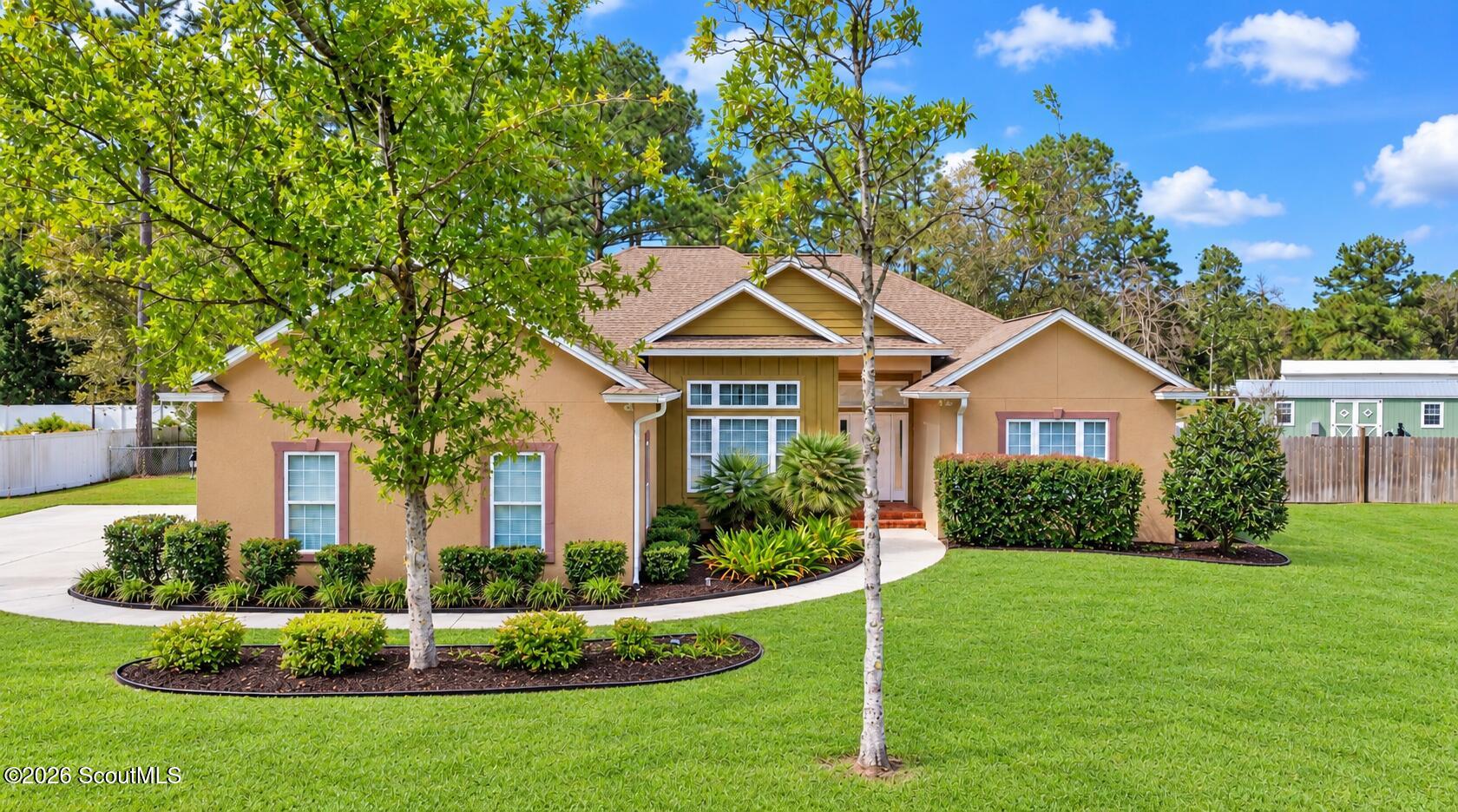 112 Carolwoods Drive — photo