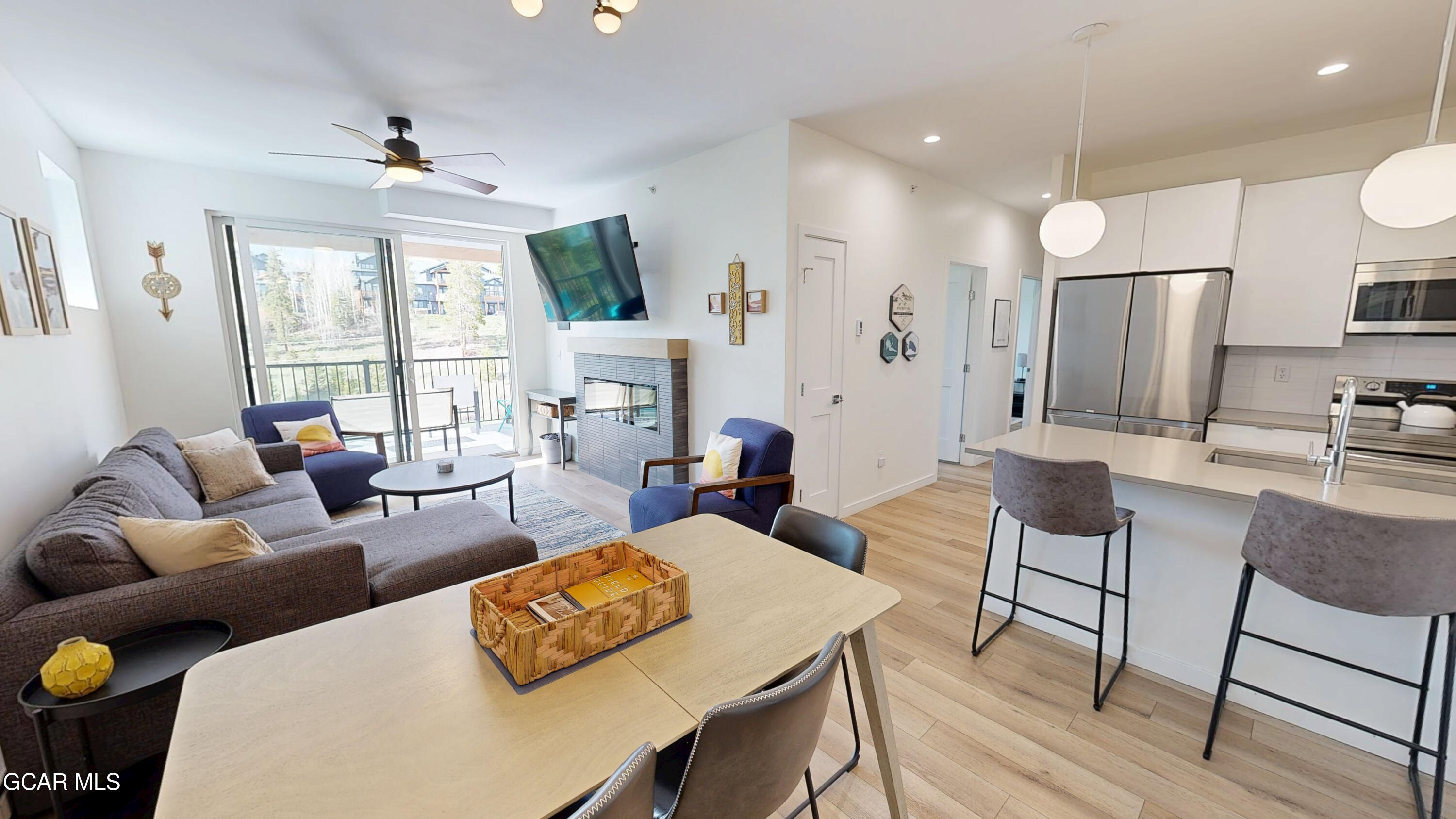 421 West Meadow Mile (Gcr 840) 4 — photo