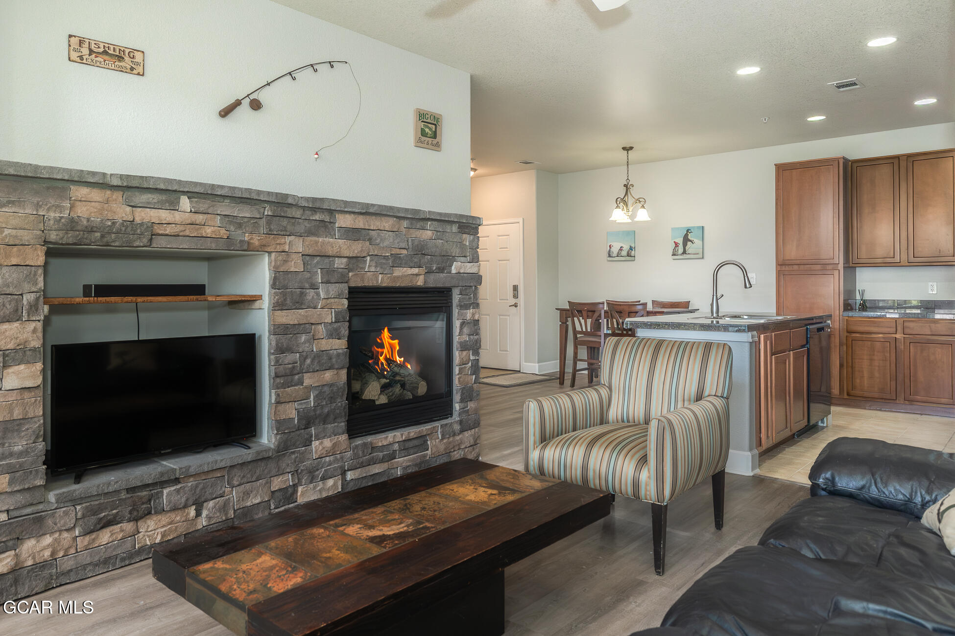 152 Village Road B105 — photo