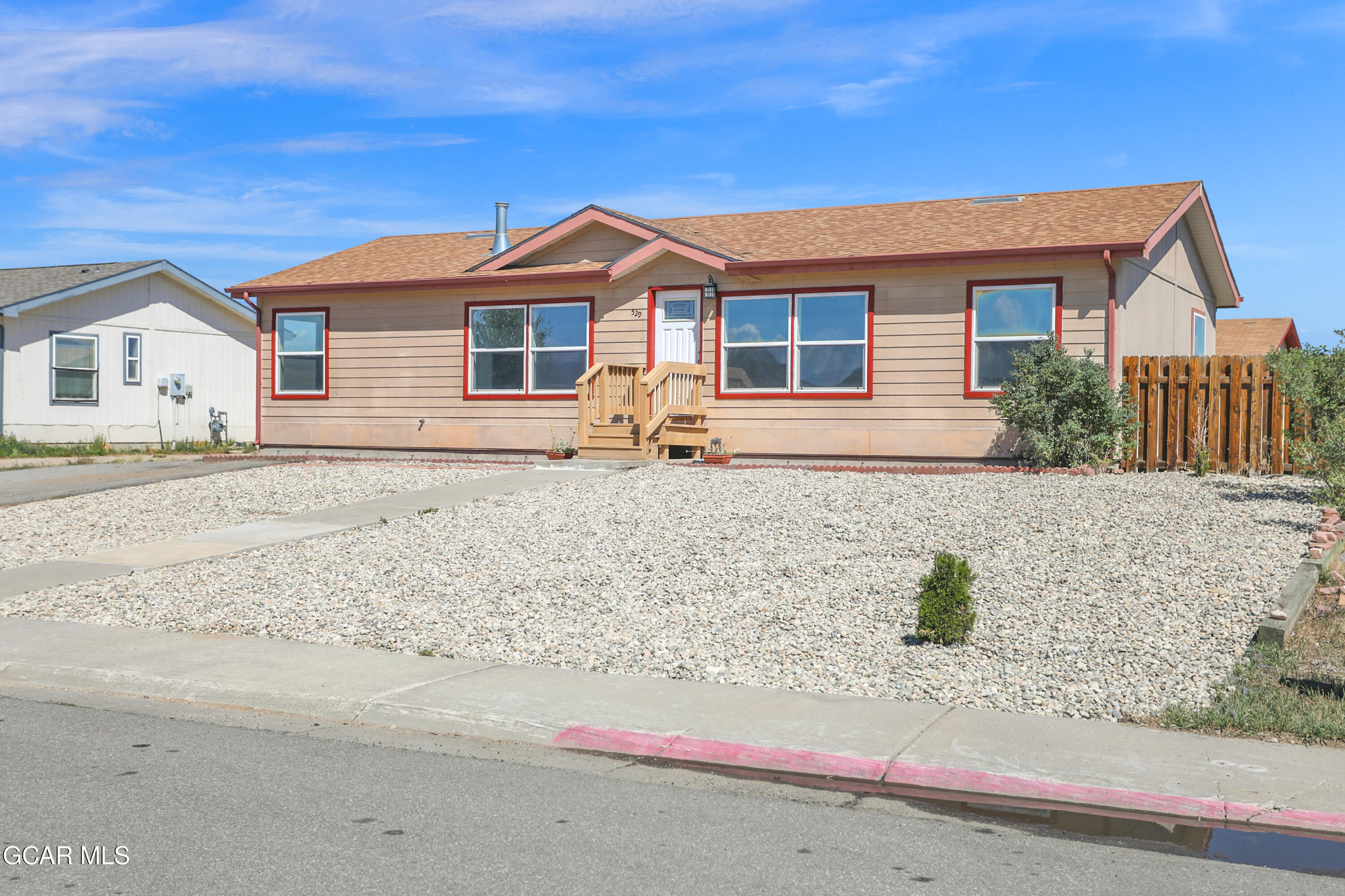 529 East Aspen Drive — photo