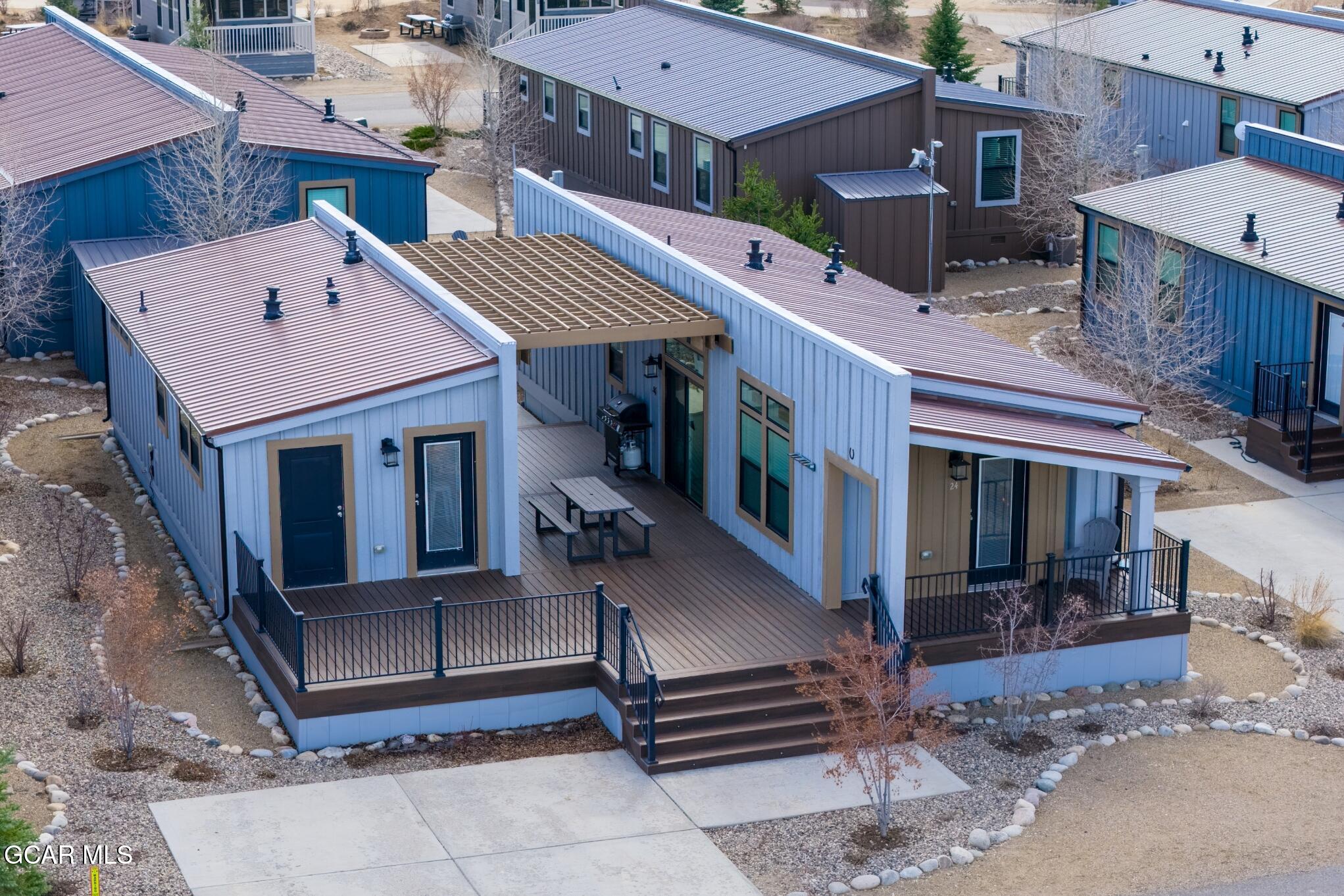 1051 Summit Trail V24 — photo