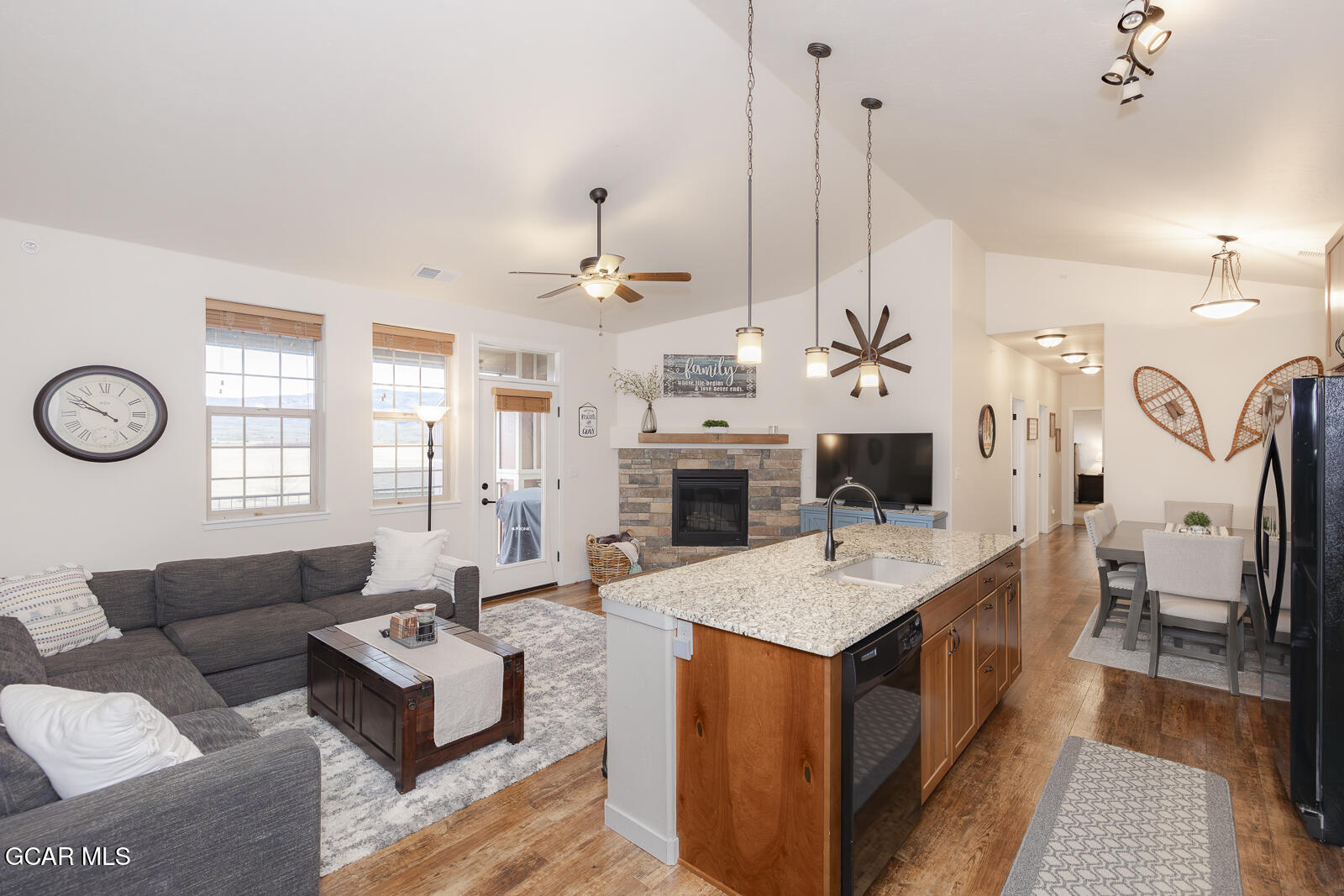 164 Village Road H-304 — photo