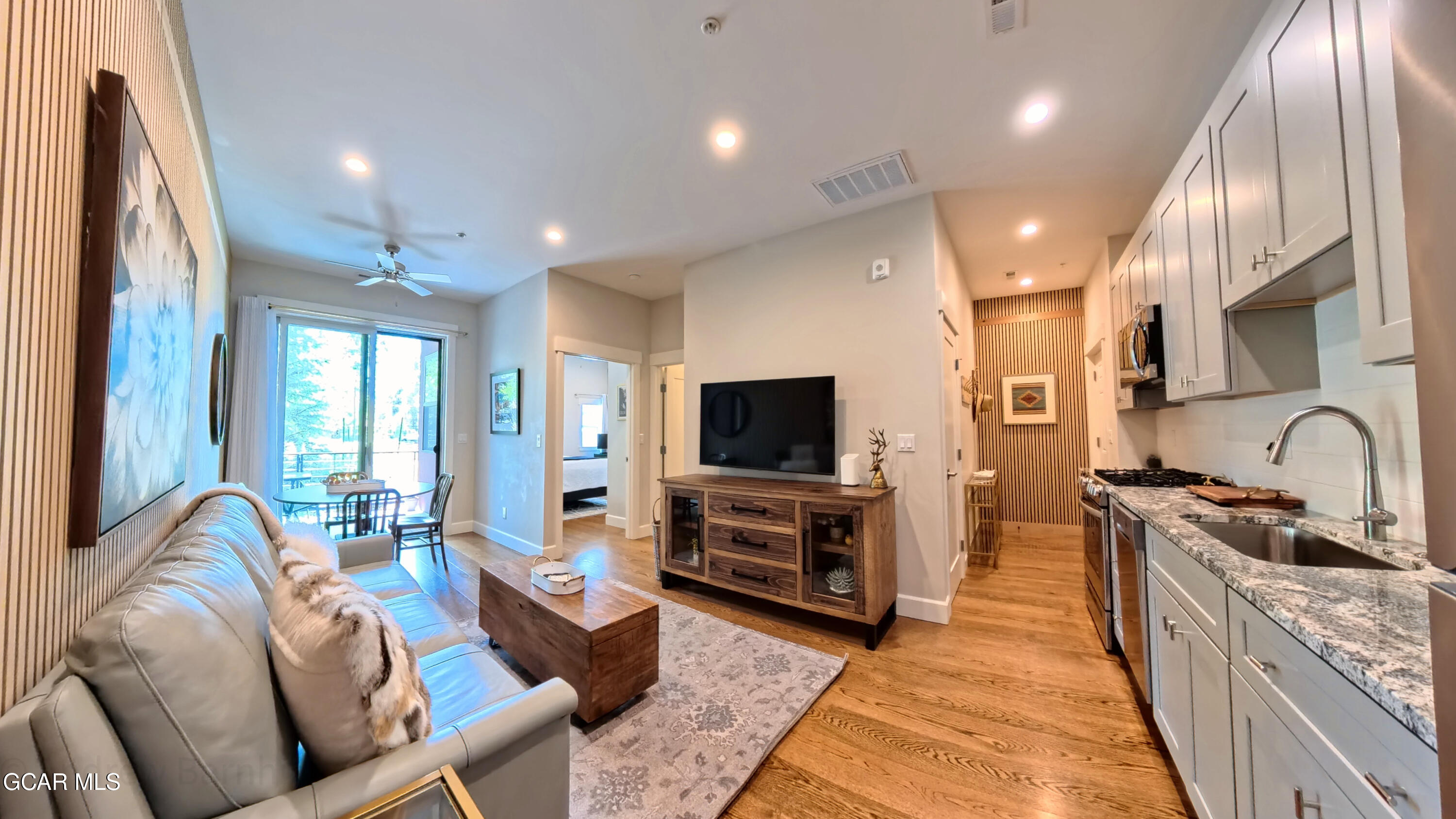 824 Grand Avenue 109 — photo