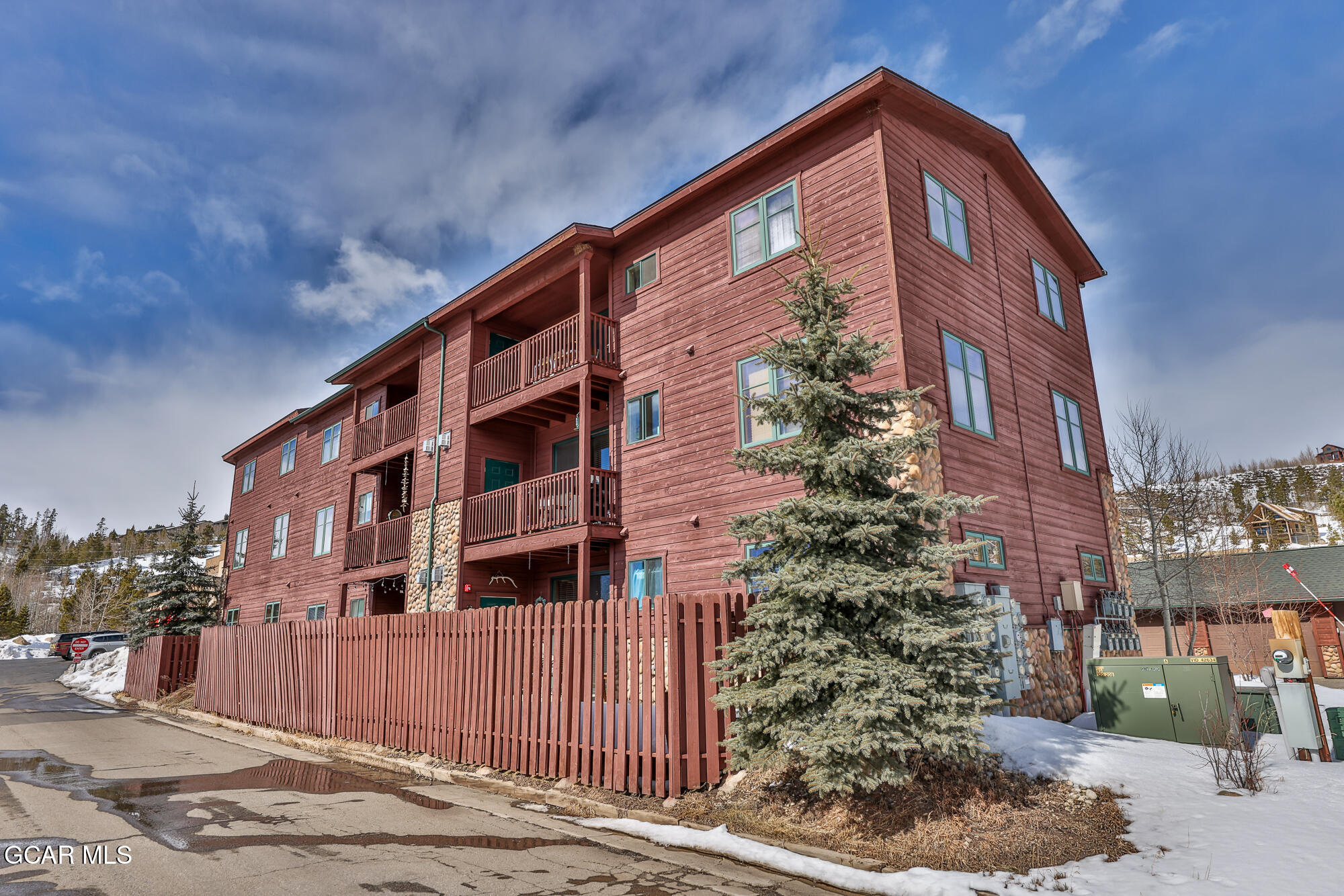 203 Bella Vista Court 306 — photo