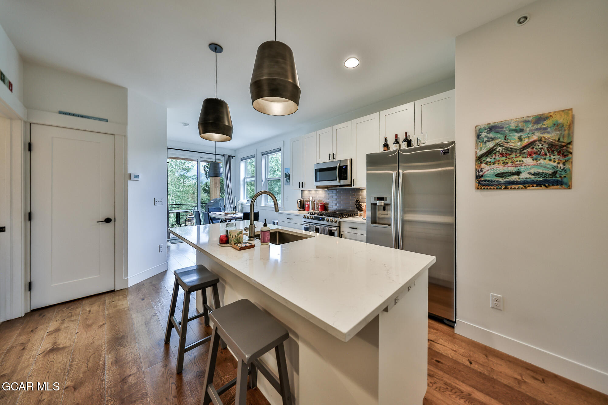 800 Park Avenue 203 — photo