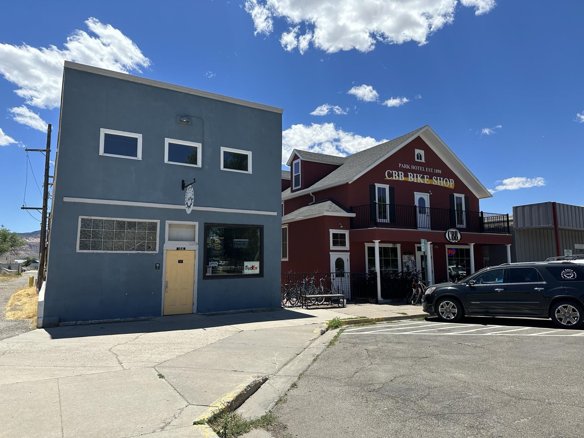 156 Park Square — photo