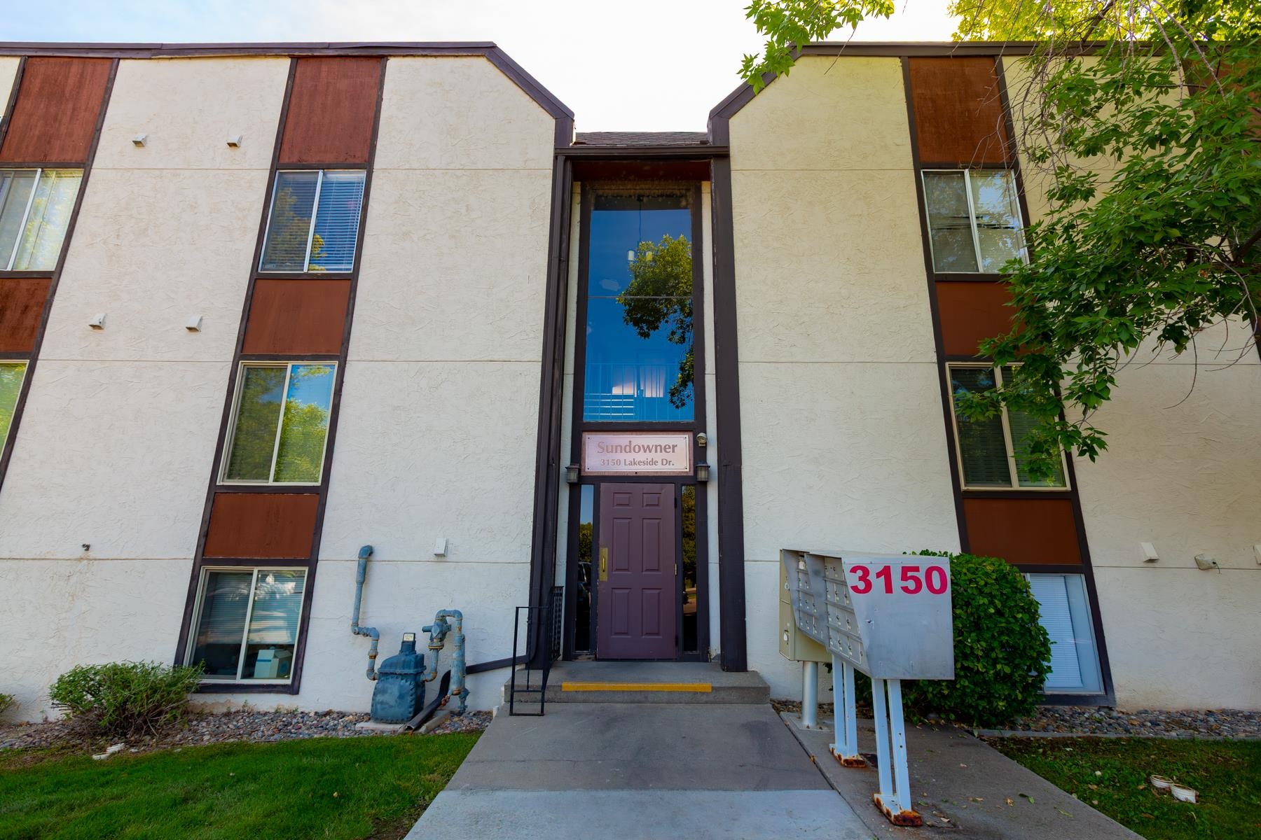 3150 Lakeside Drive 208 — photo