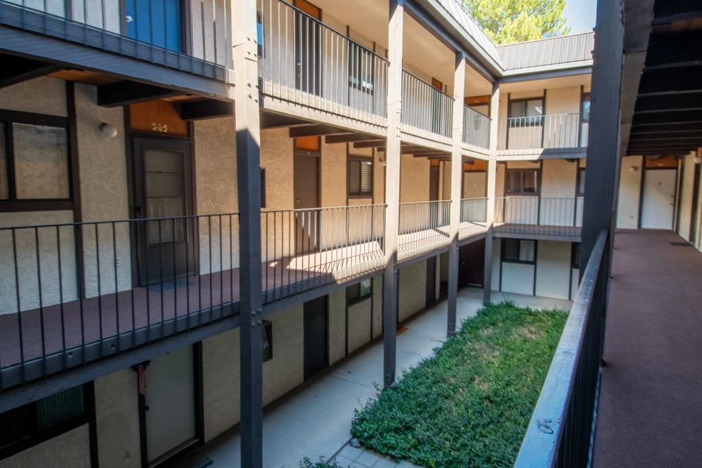 3233 Lakeside Drive 205 — photo