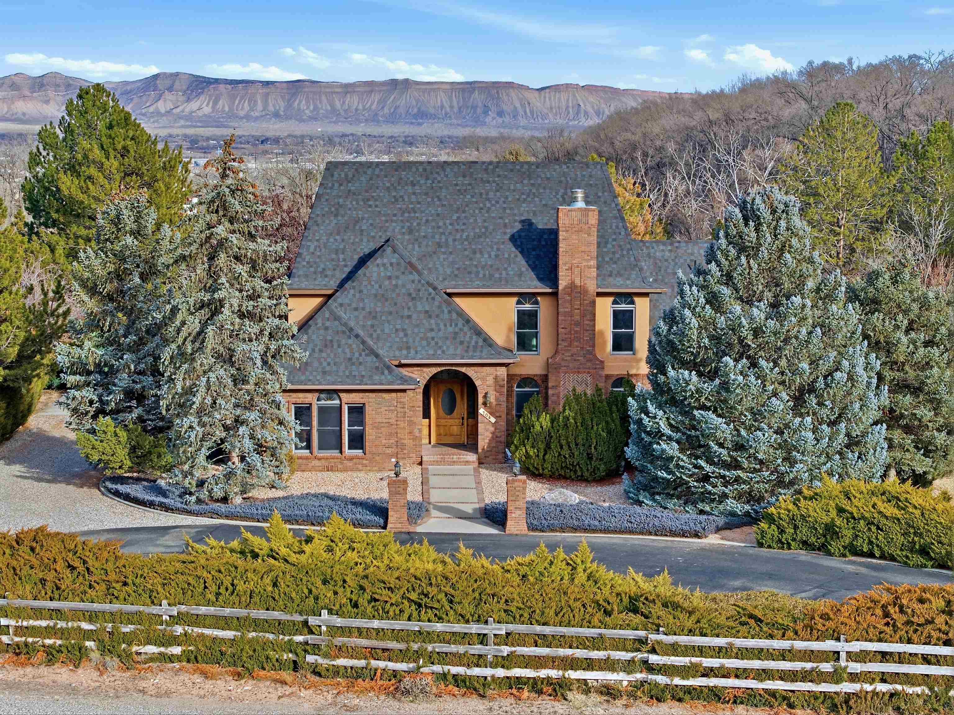 704 Canyon Creek Drive — photo