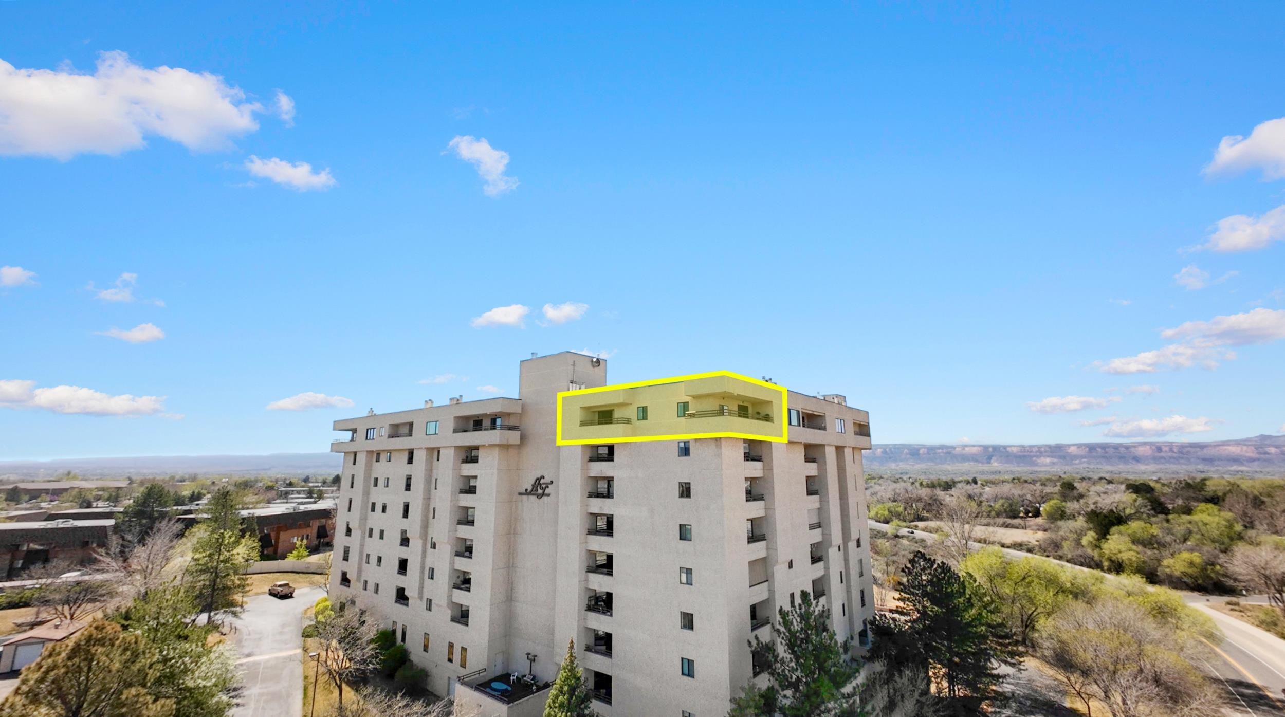 1111 Horizon Drive 807 — photo