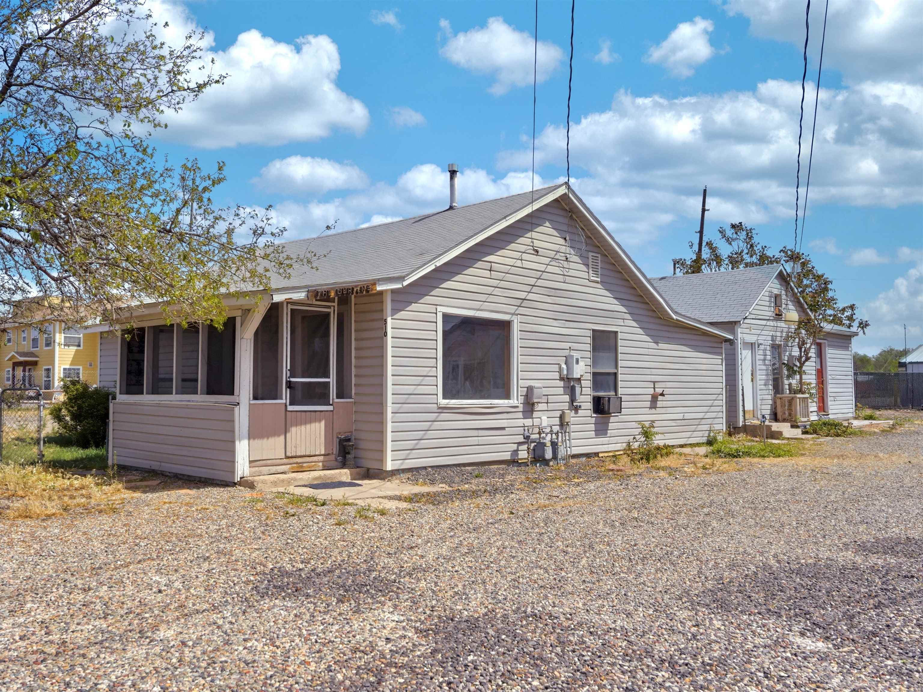 510 Court Road 1+1 — photo