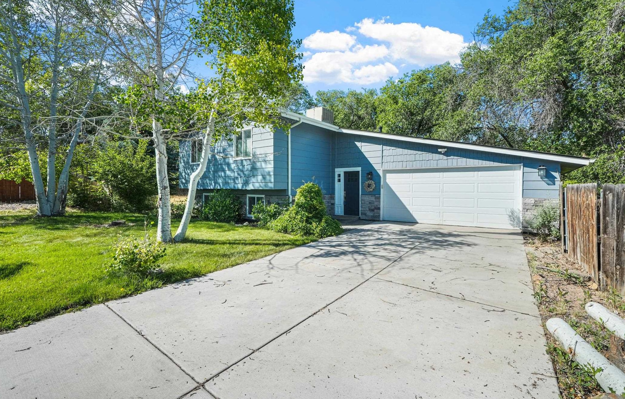 527 Greenbelt Court — photo
