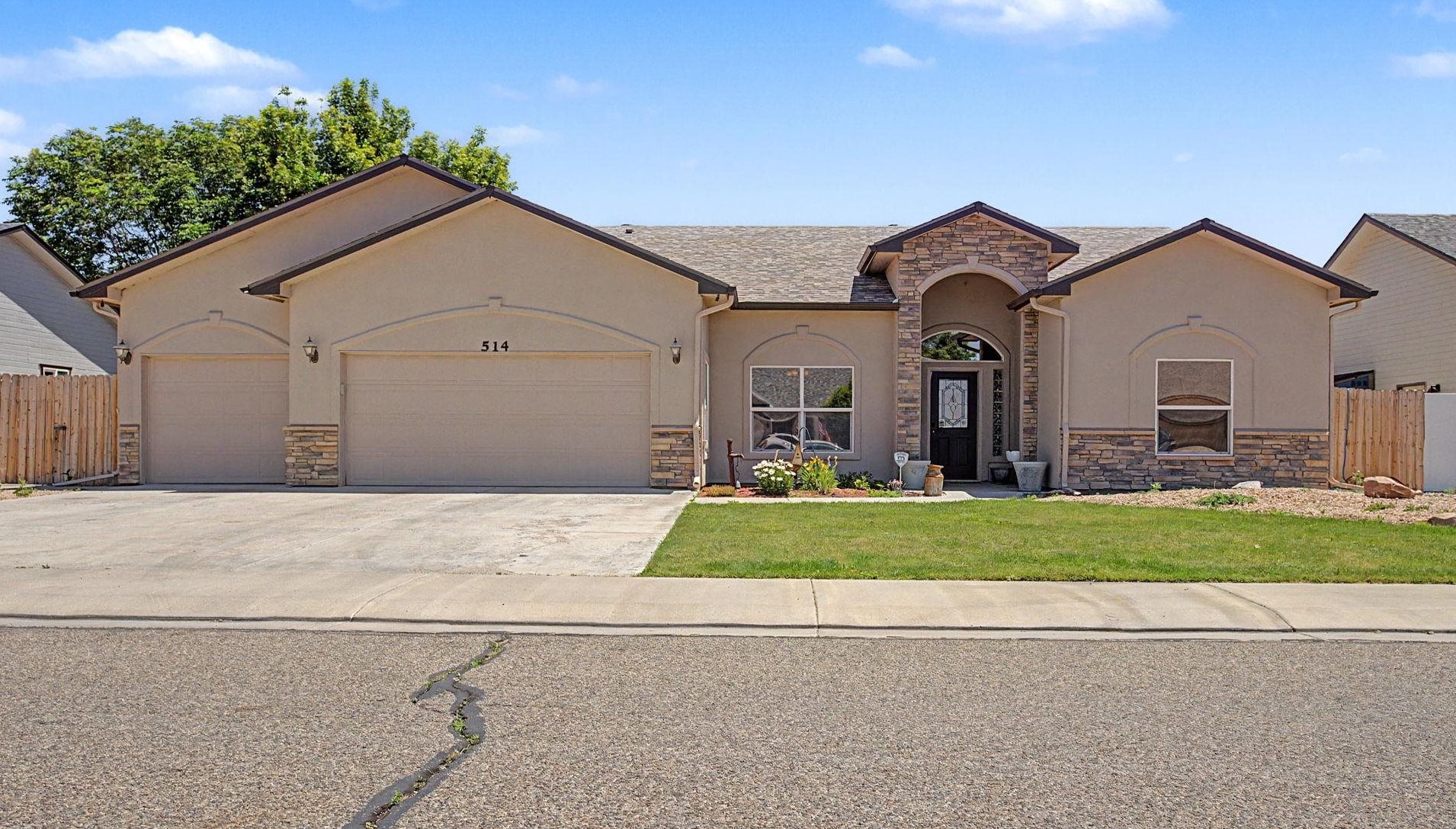 514 Amethyst Drive — photo