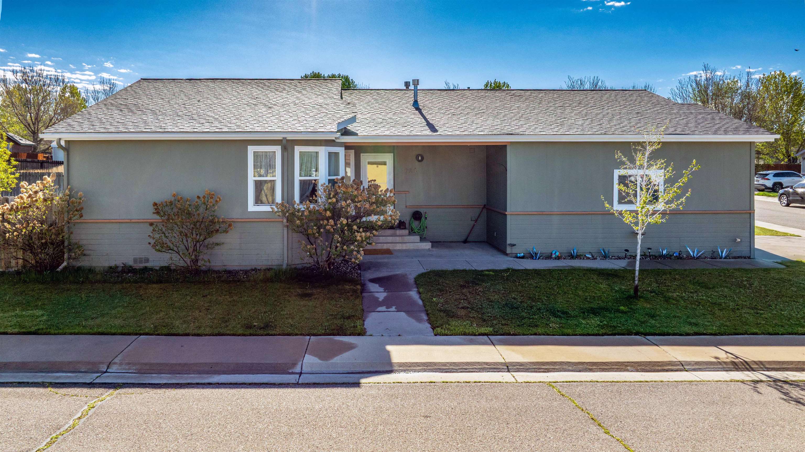 624 Bristlecone Way — photo