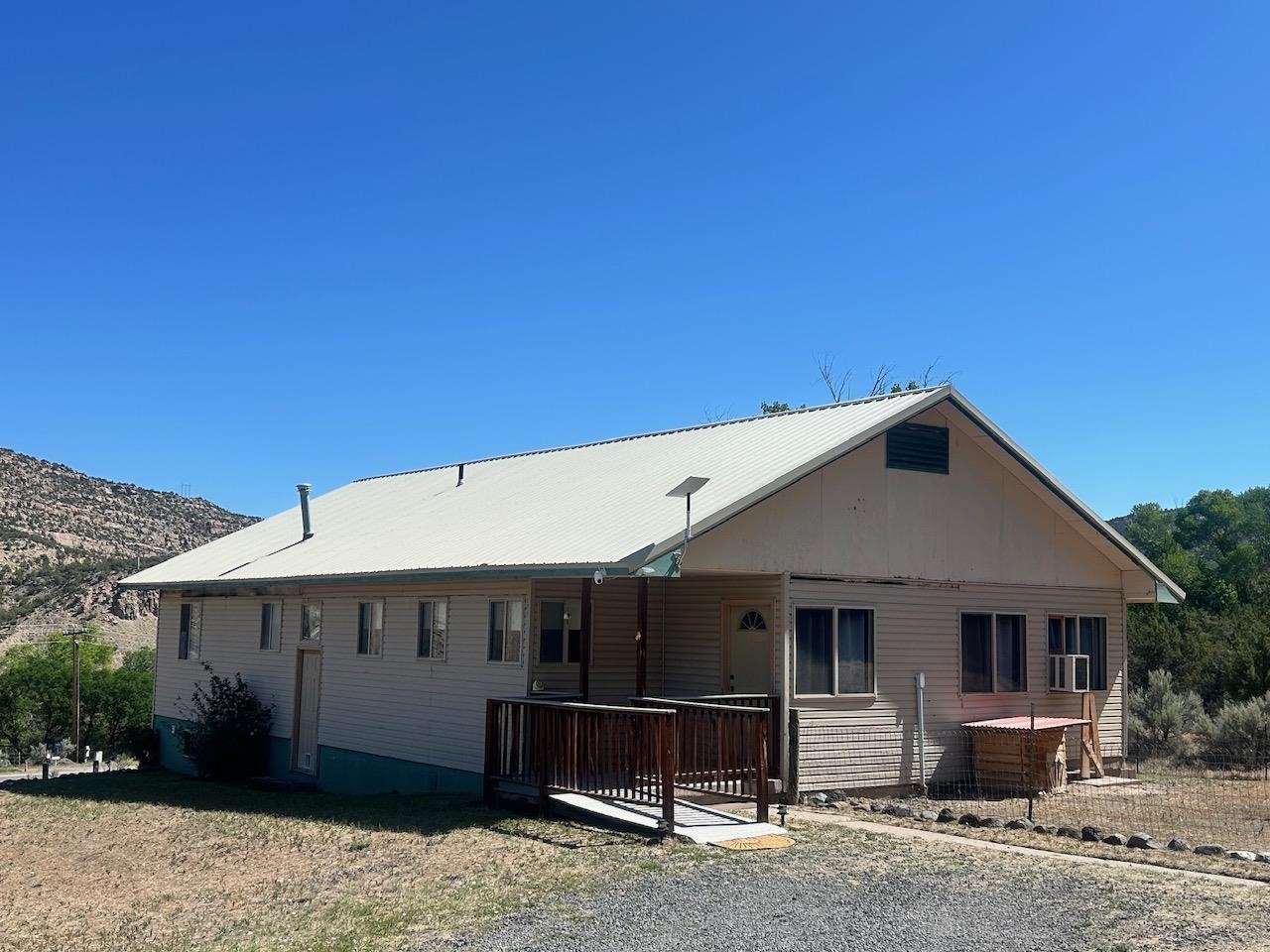 53369 Highway 330 — photo