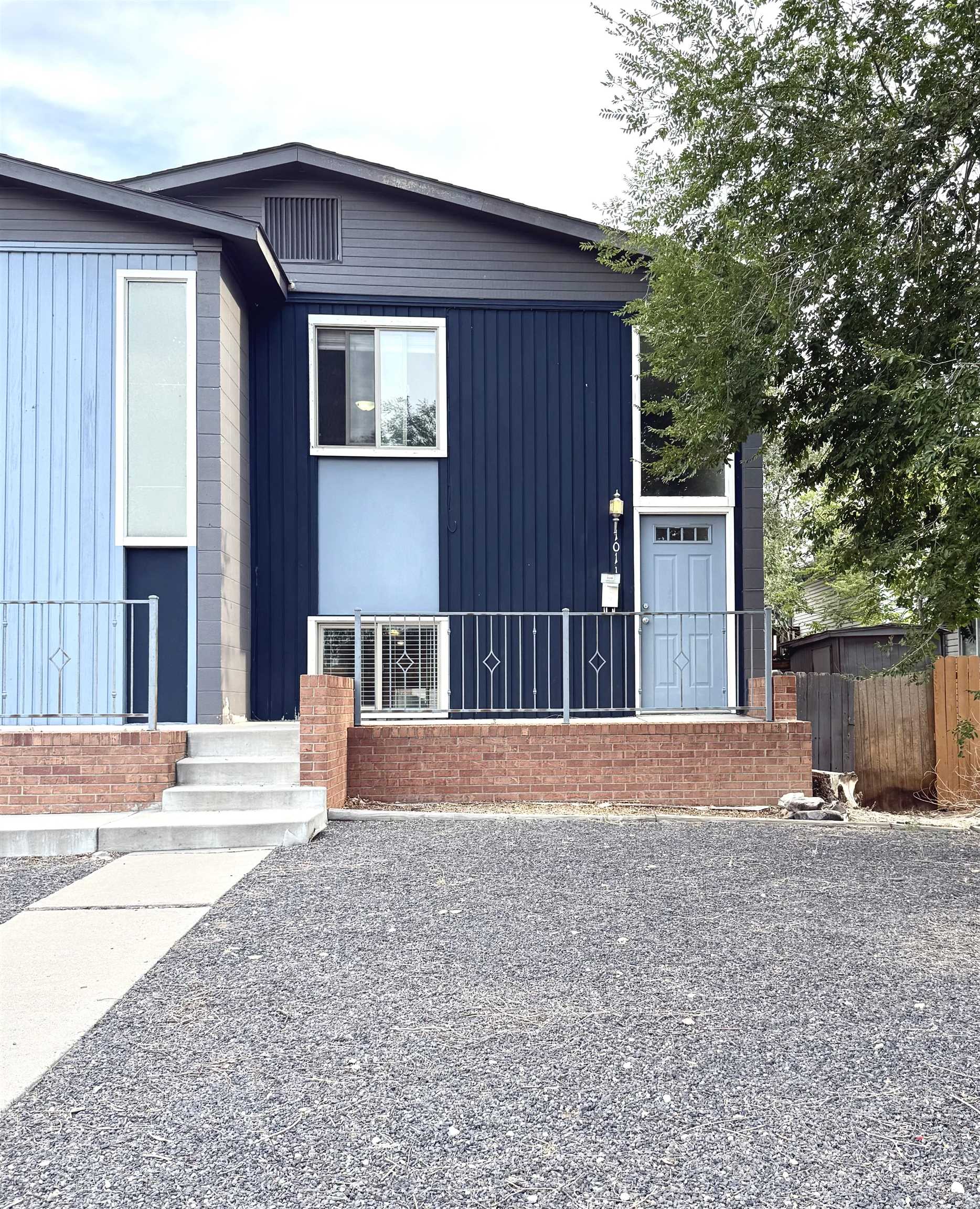 1011 Belford Avenue — photo