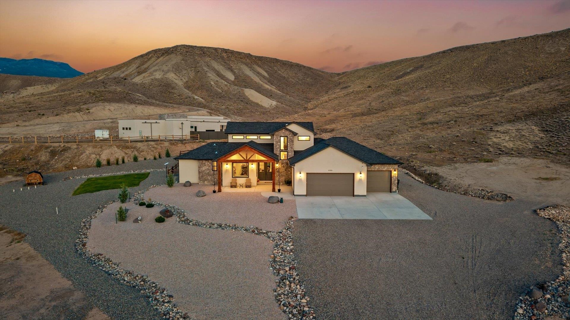 480 Desert Bluff Court — photo