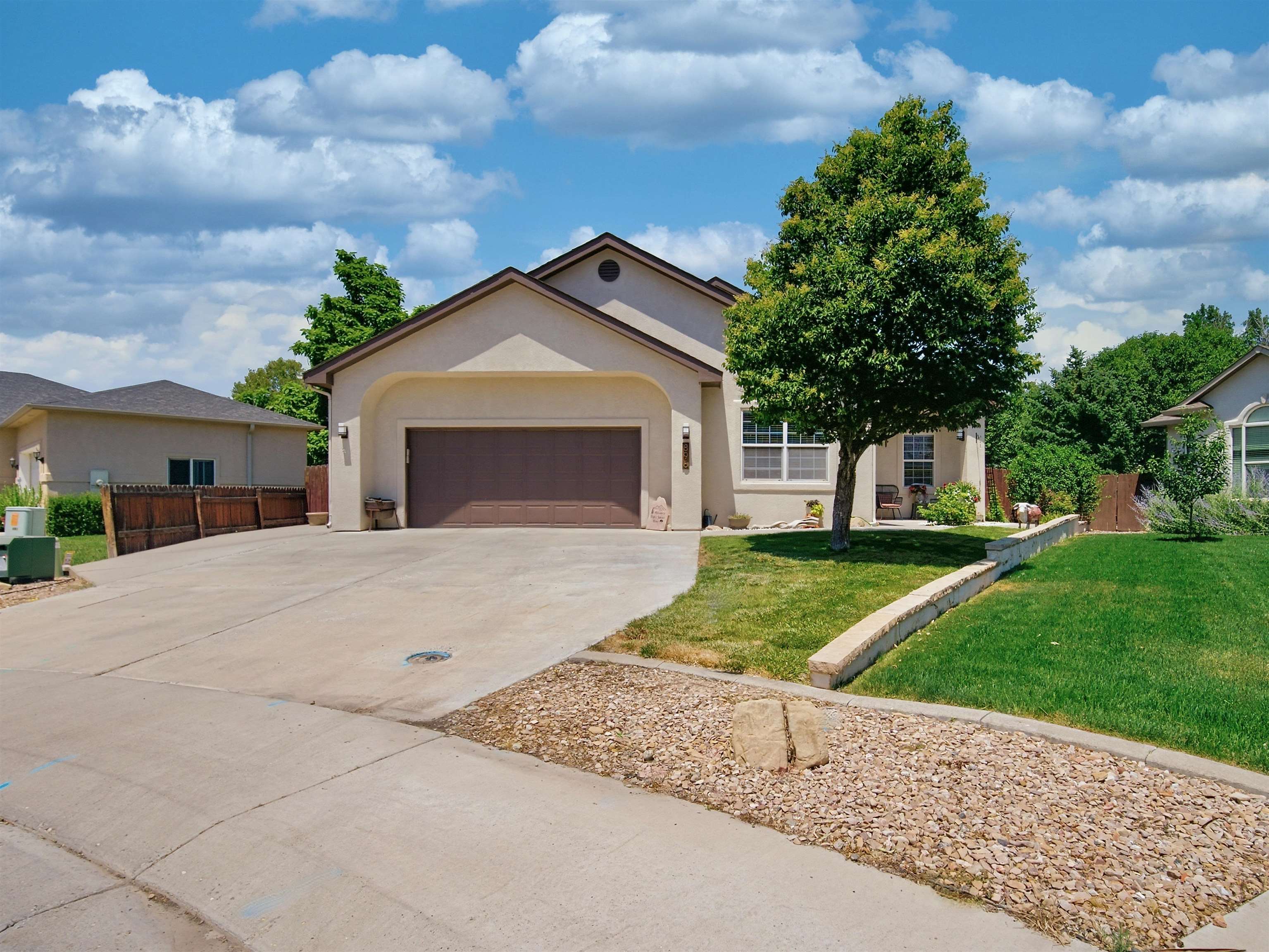 896 Trappers Court — photo
