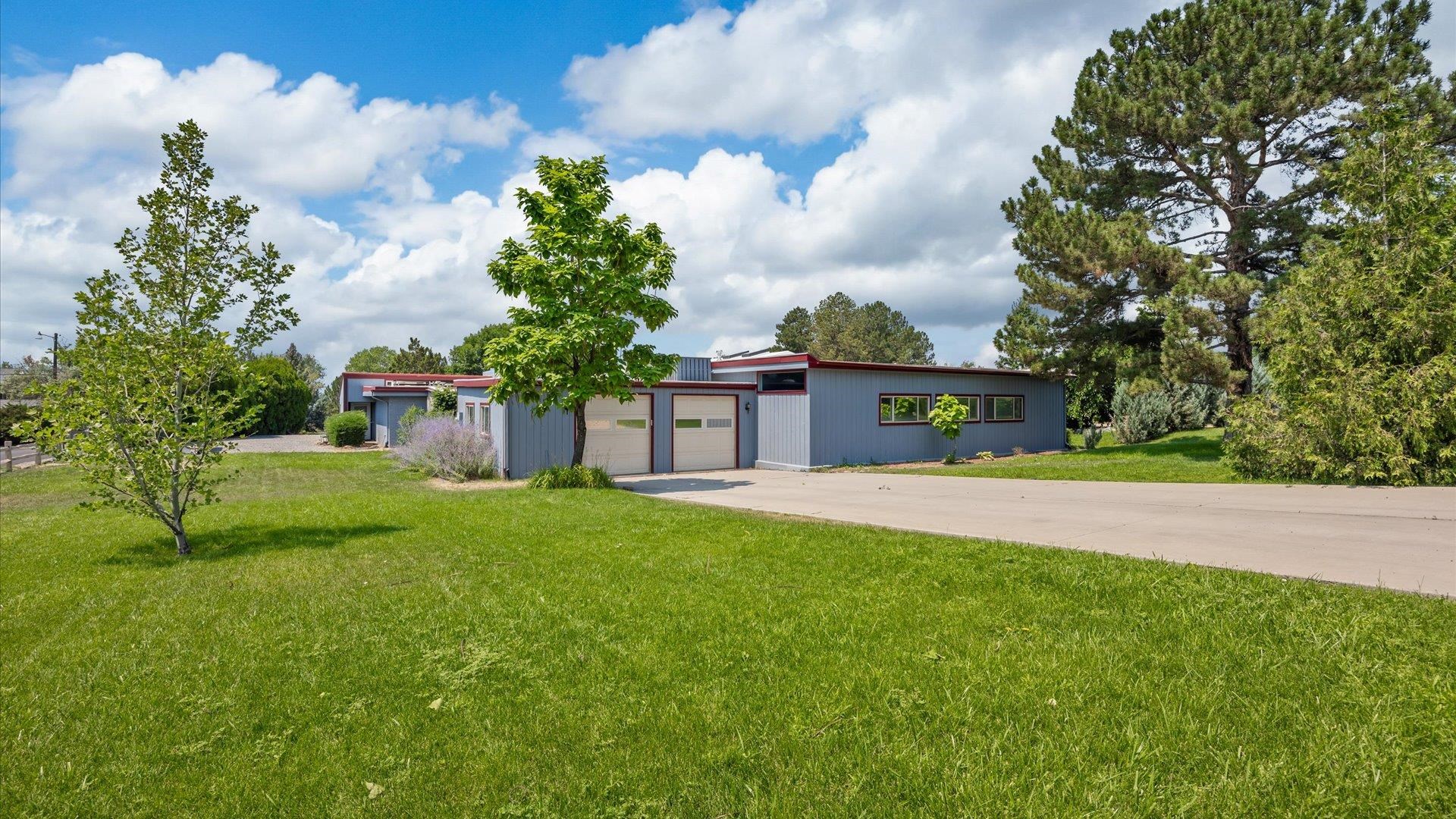 688 Stepaside Drive — photo