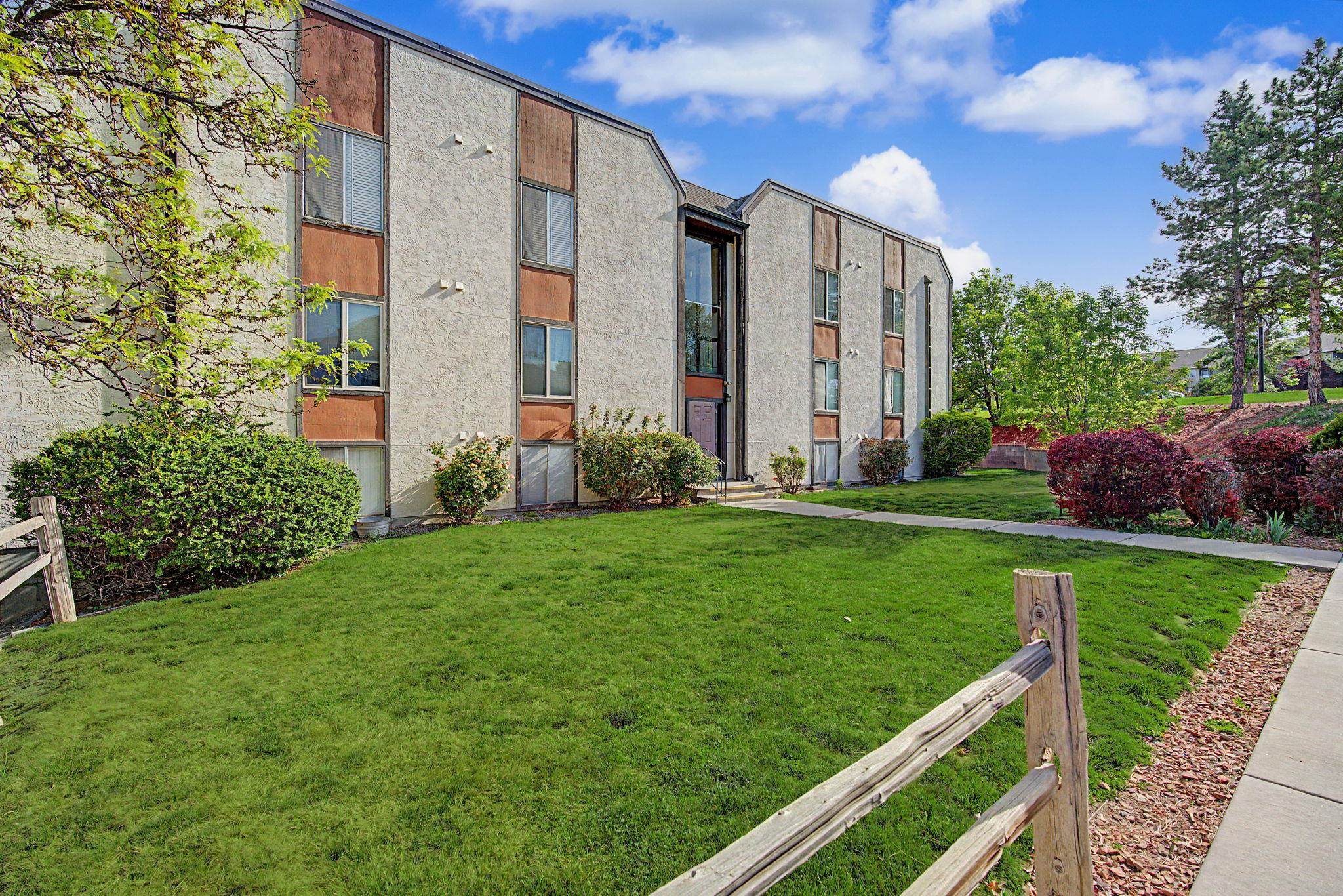 3156 Lakeside Drive — photo