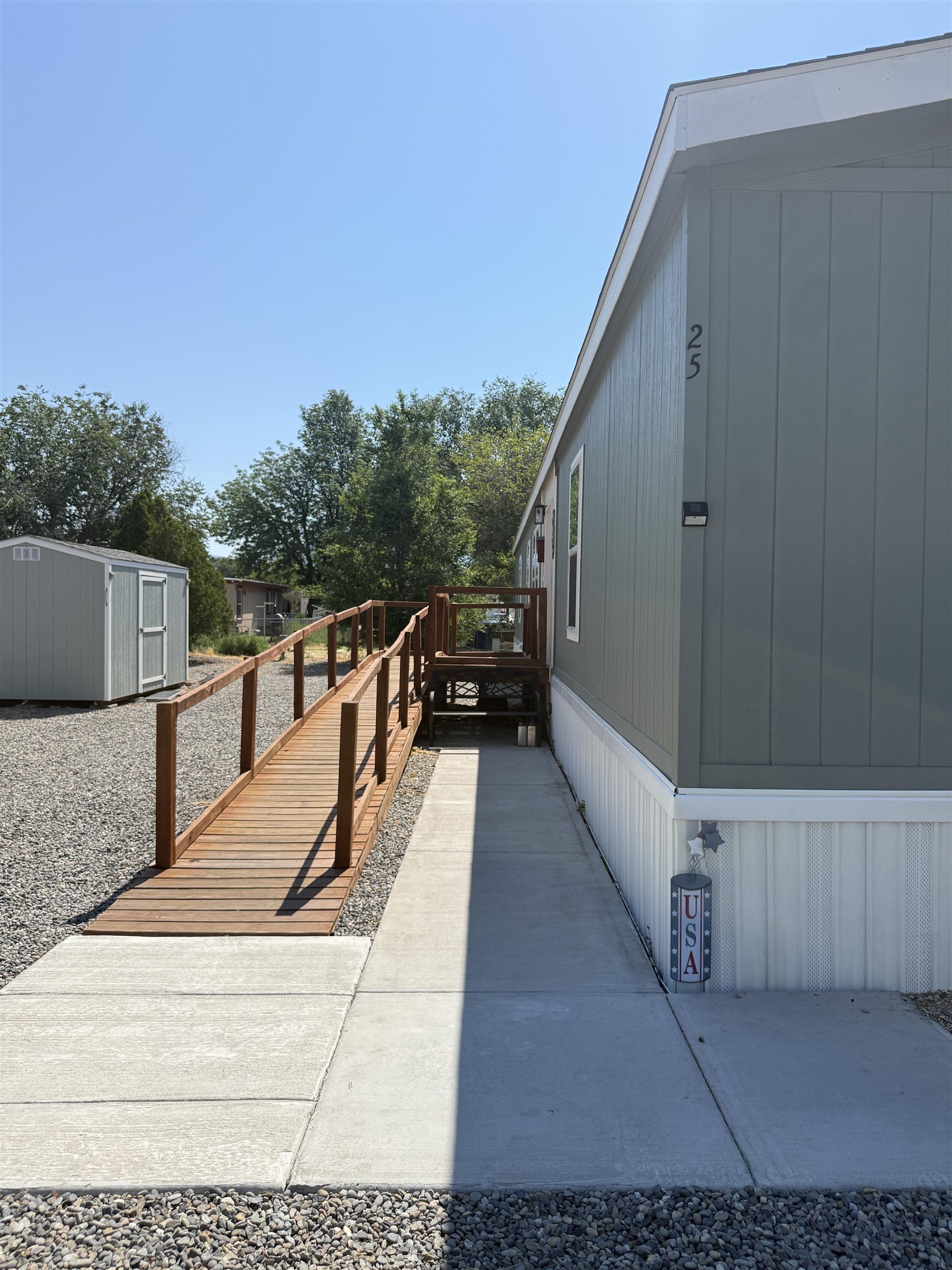424 32 Road 25 — photo