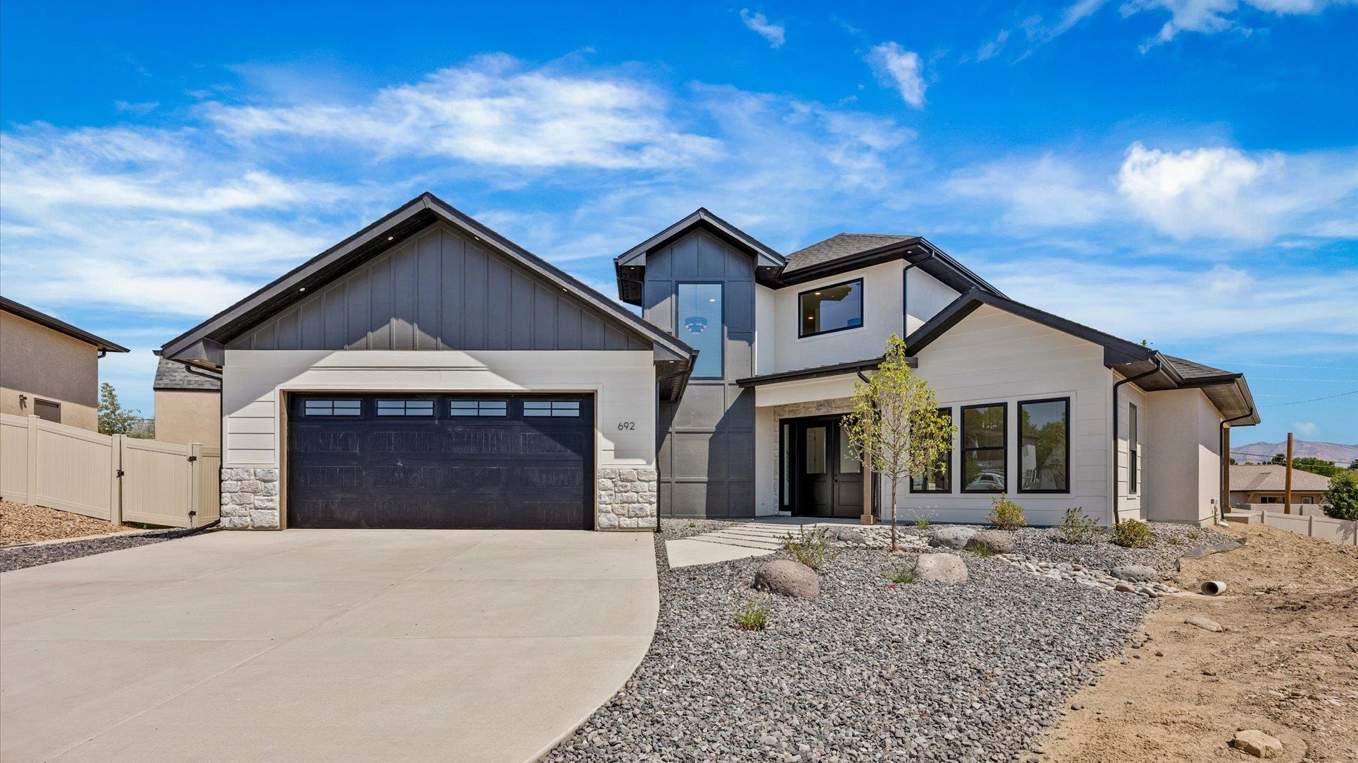 692 Claymore Court — photo