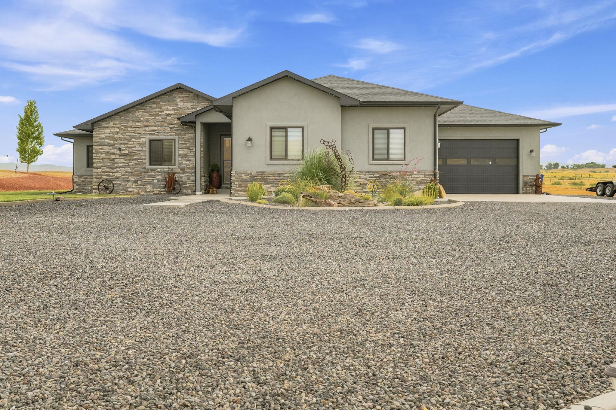 1348 Robinson Court — photo