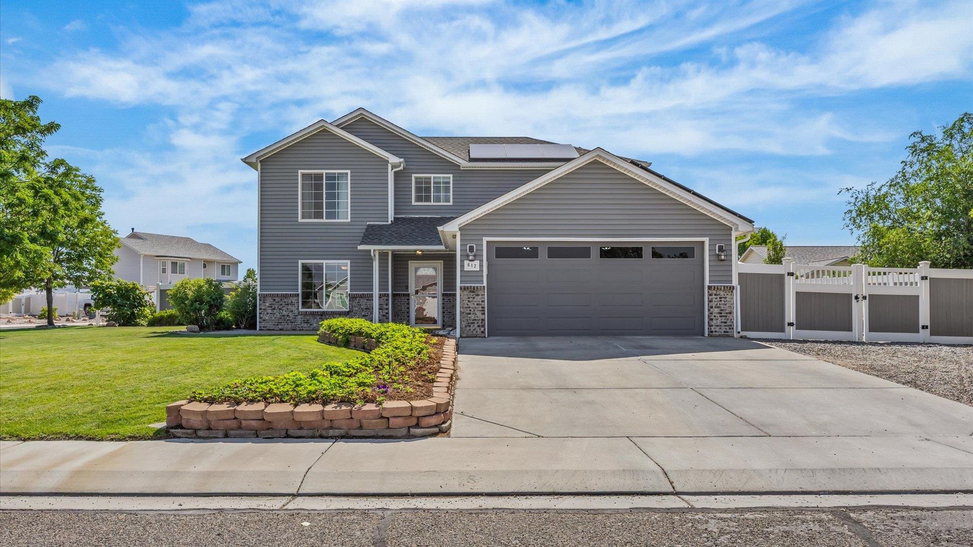 612 Quartz Drive — photo