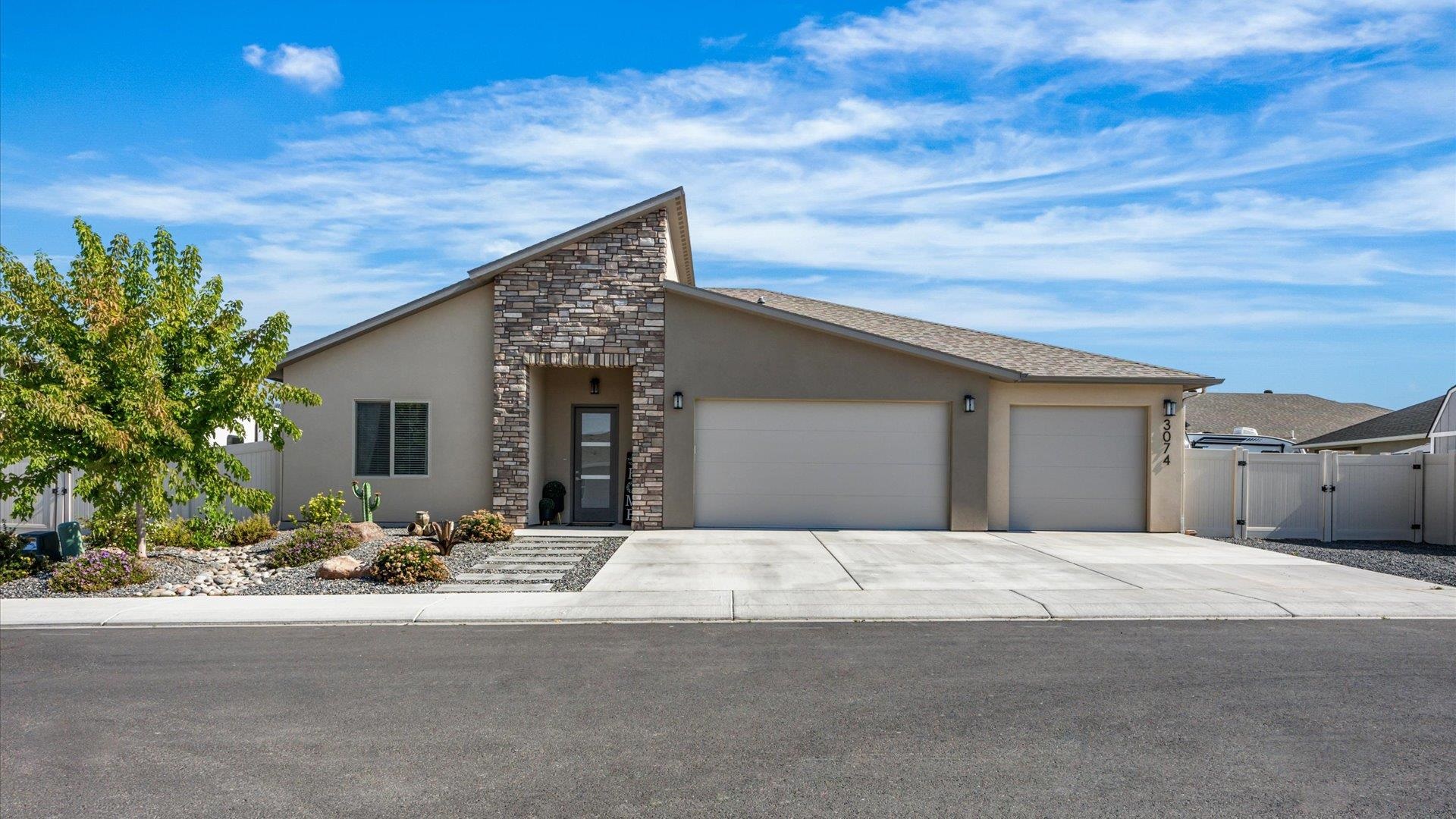 3074 Thunderhead Way — photo