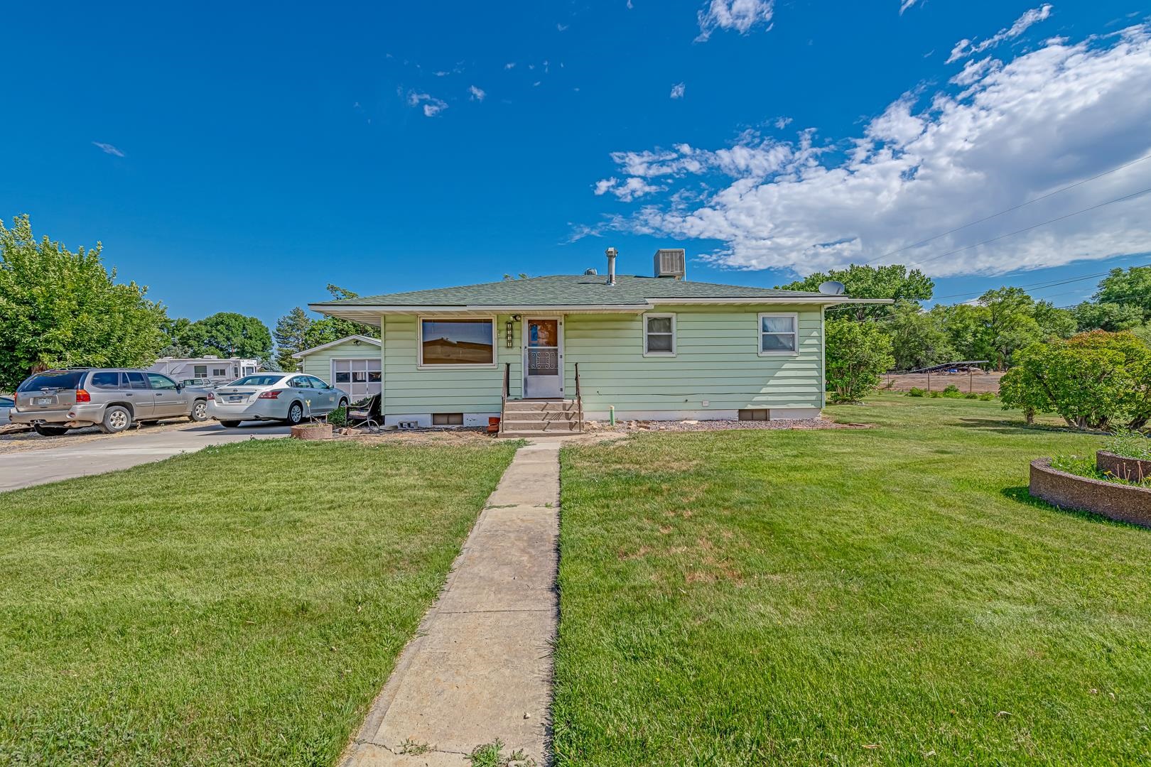2534 G 3/8 Road — photo