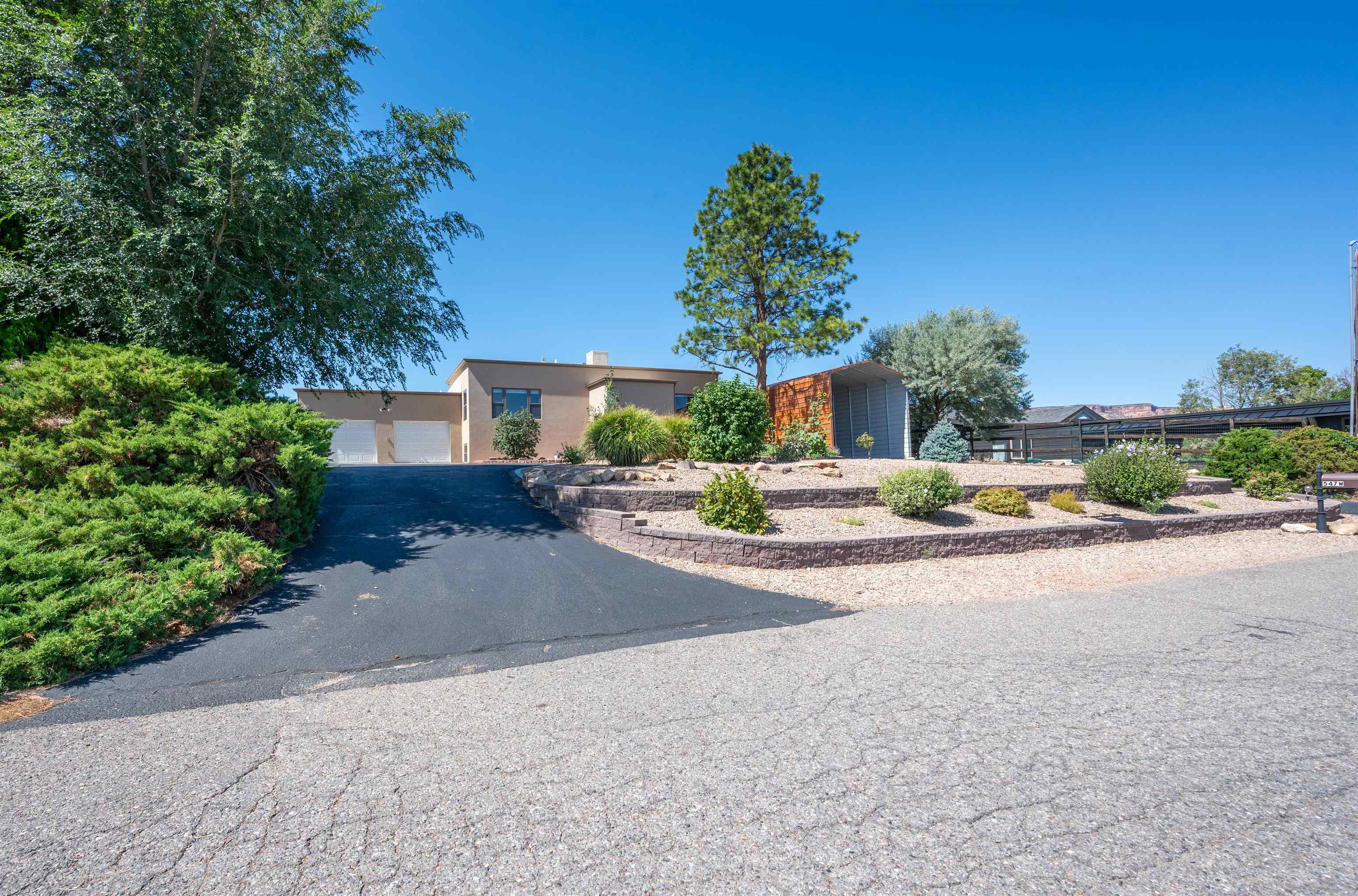 547 W Greenwood Drive — photo