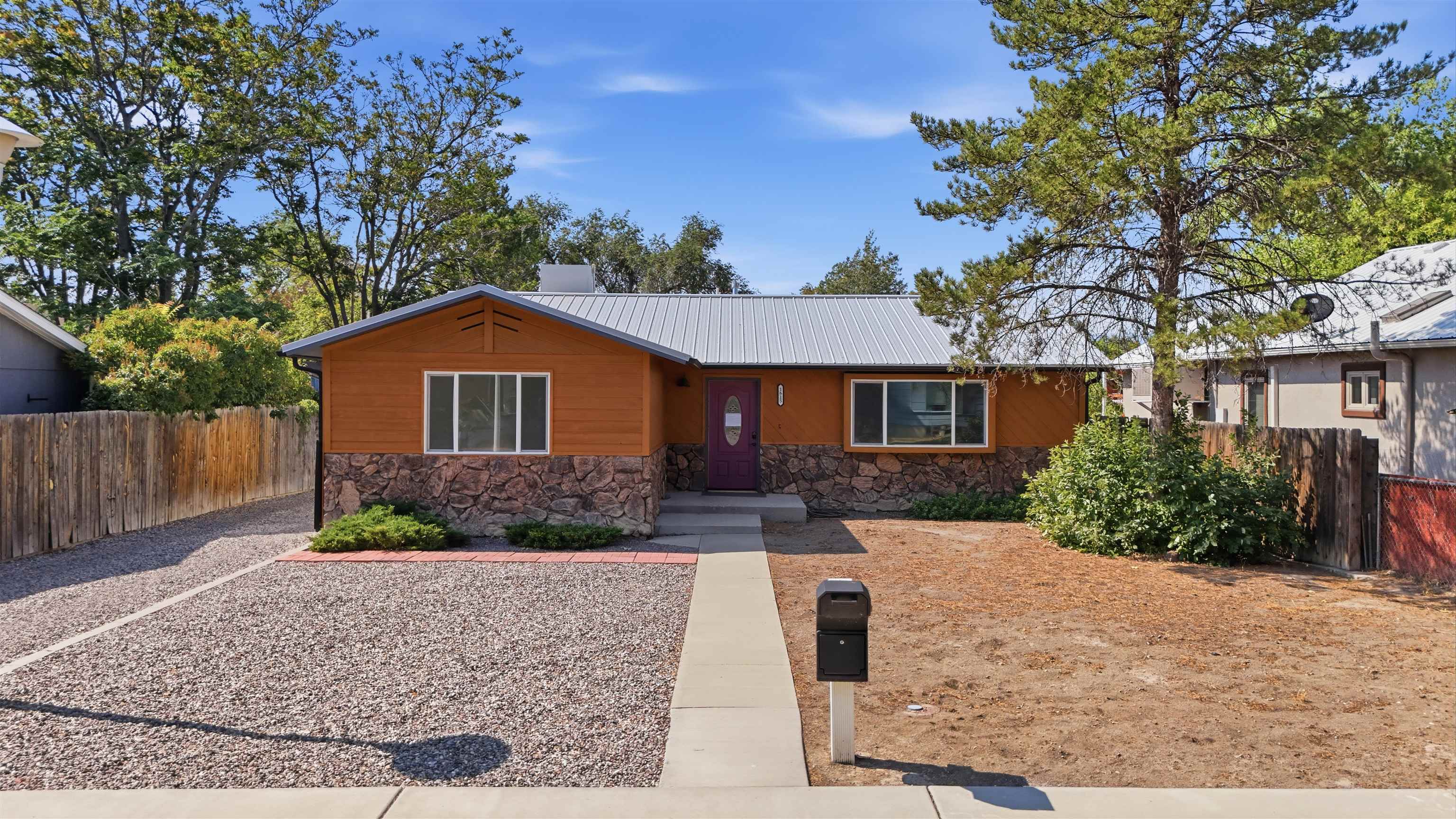 1615 Pinyon Avenue — photo