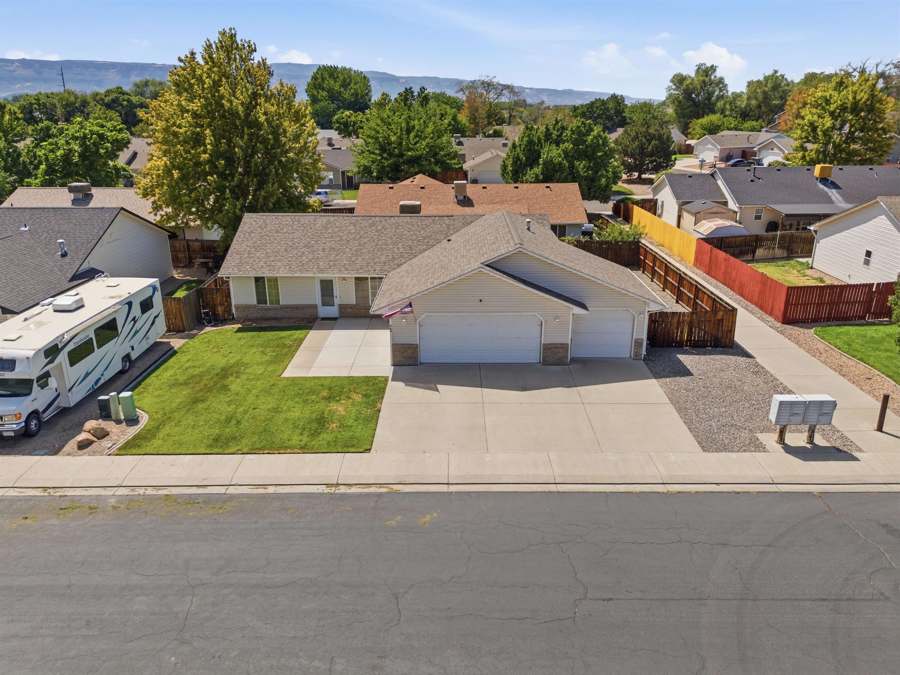 669 Marshall Street — photo