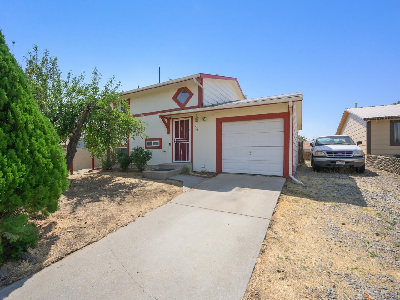 533 Gardner Way — photo