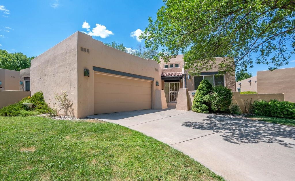 483 Seasons Court — photo