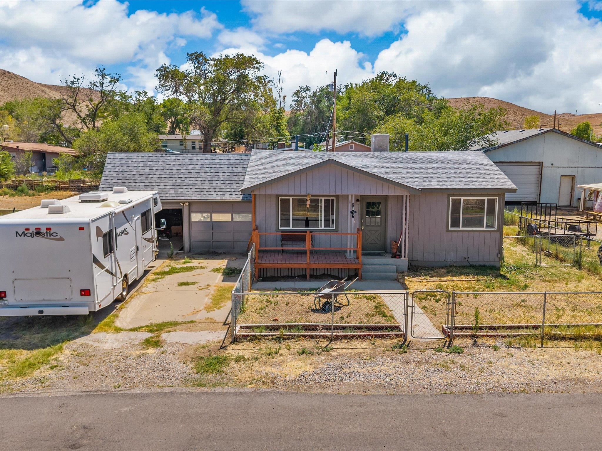 2977 Meeker Street — photo