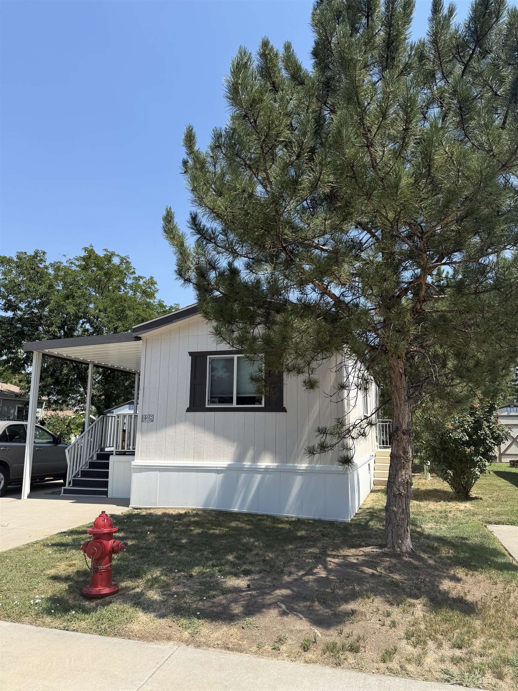 435 32 Road 128 — photo