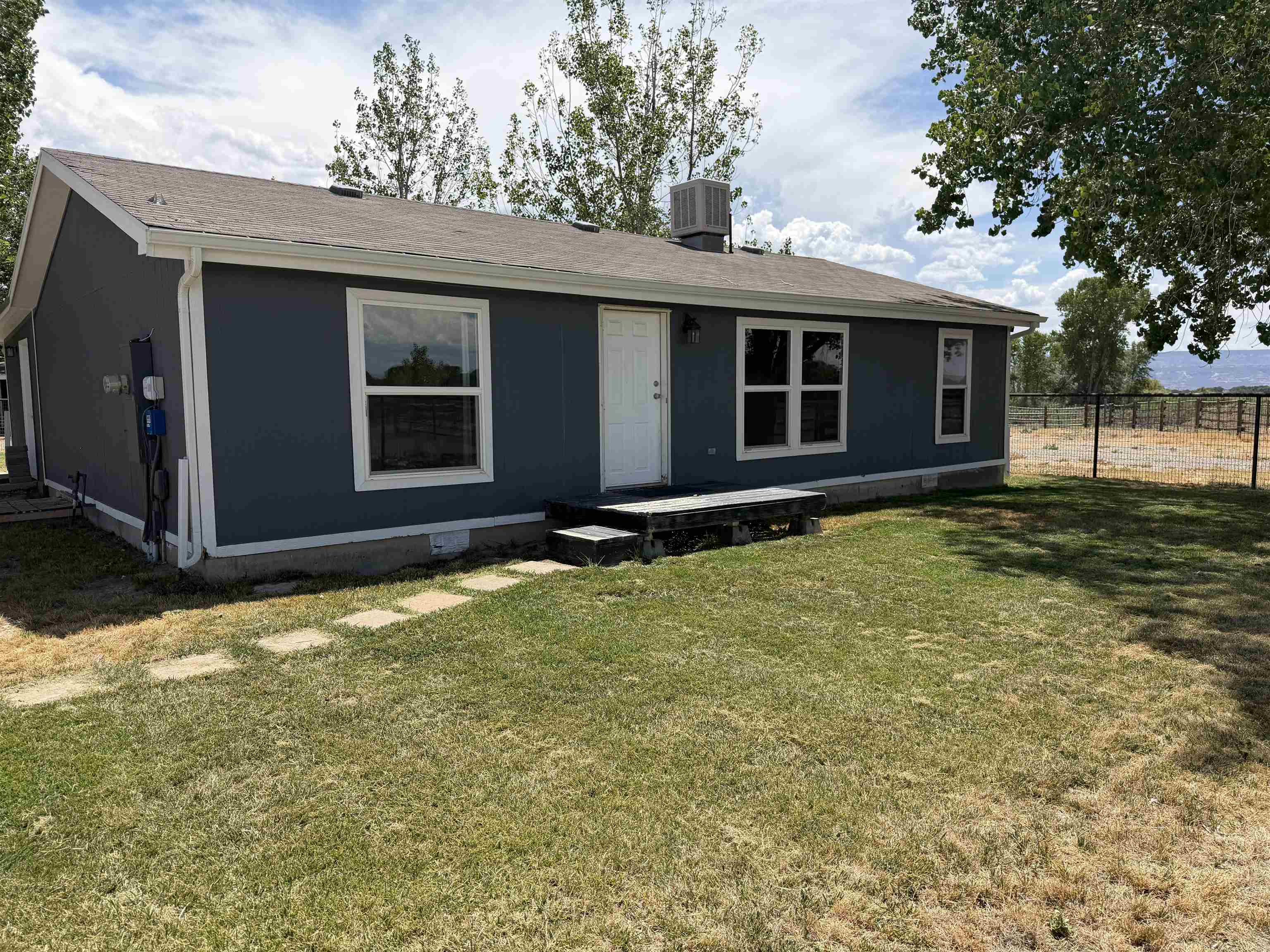 1668 18 Road — photo