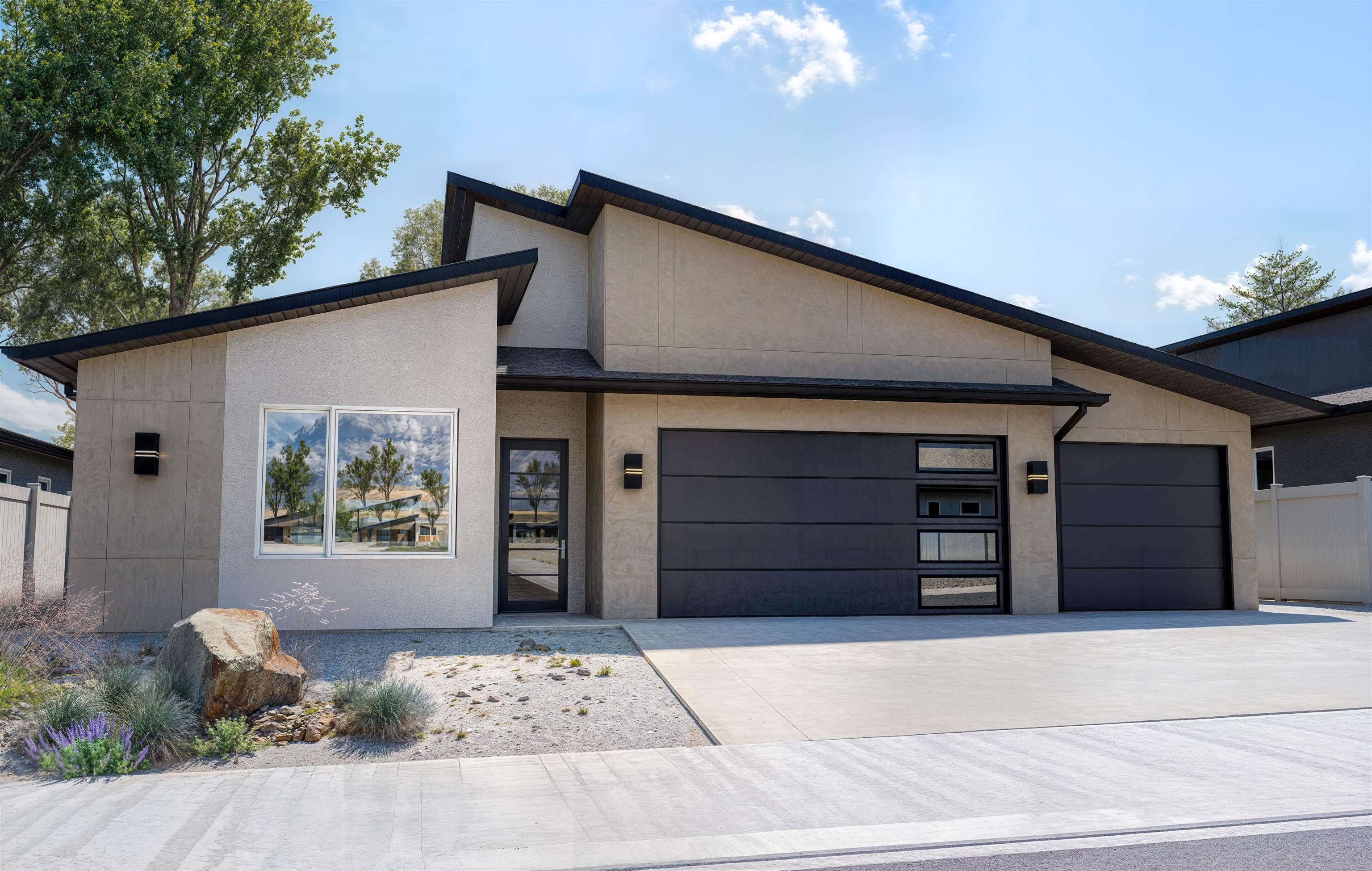 210 Shadow Mesa Street — photo