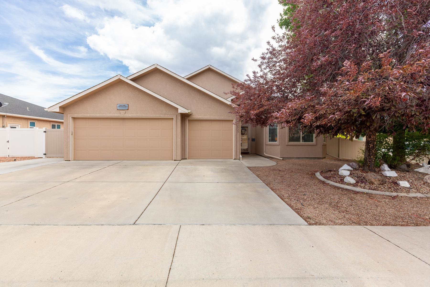 2929 Annelie Lane — photo
