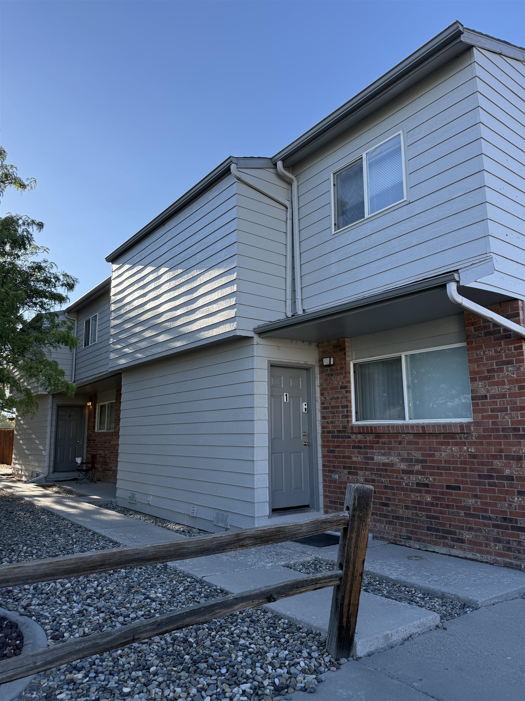 558 Garfield Drive — photo