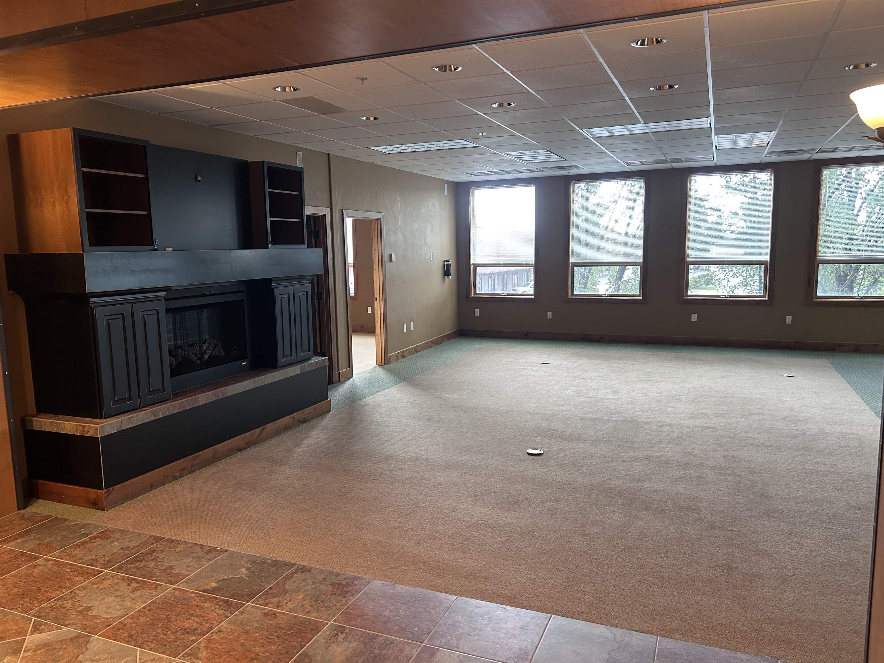 1404 Hawk Parkway 201 — photo
